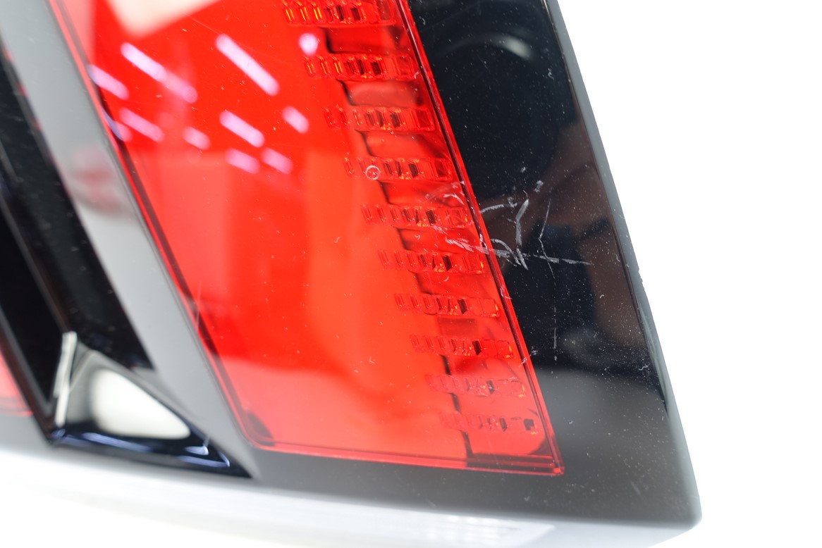 light left rear part LED PEUGEOT 3008 II 9810477880