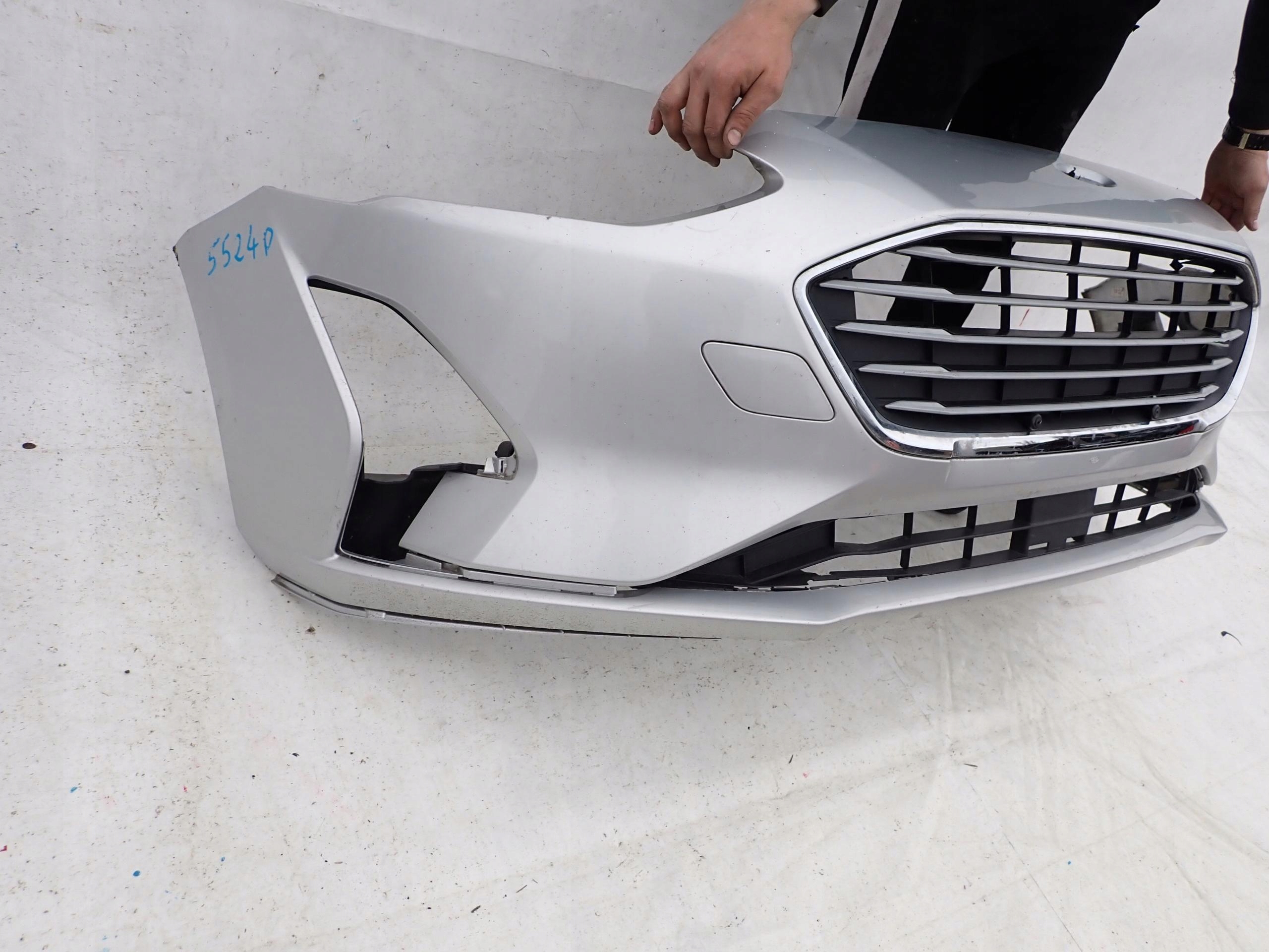 FORD FOCUS IV 4 MK4 18- nárazník předek přední