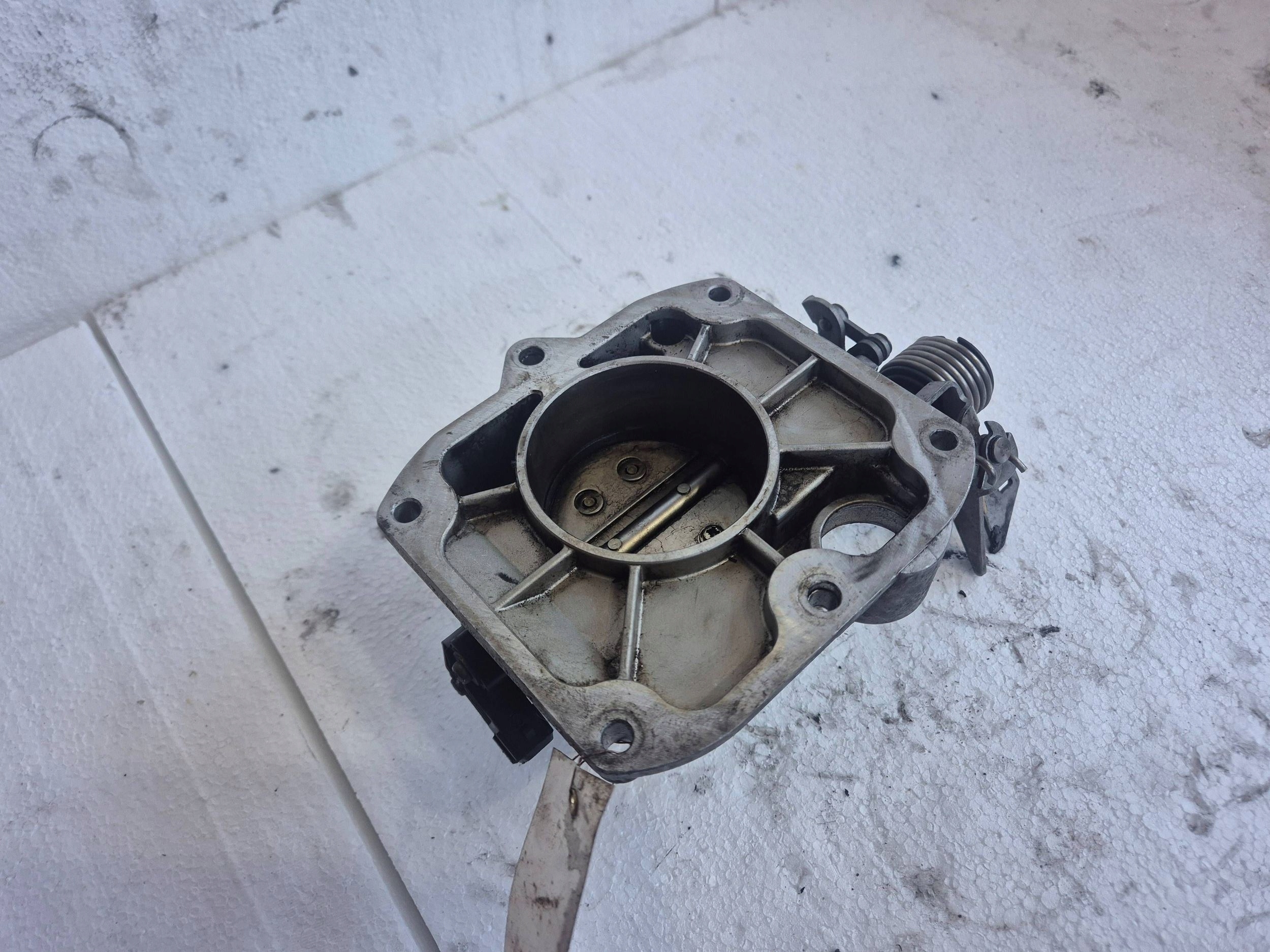Vanne boitier papillon 17364069 BMW 730 E38