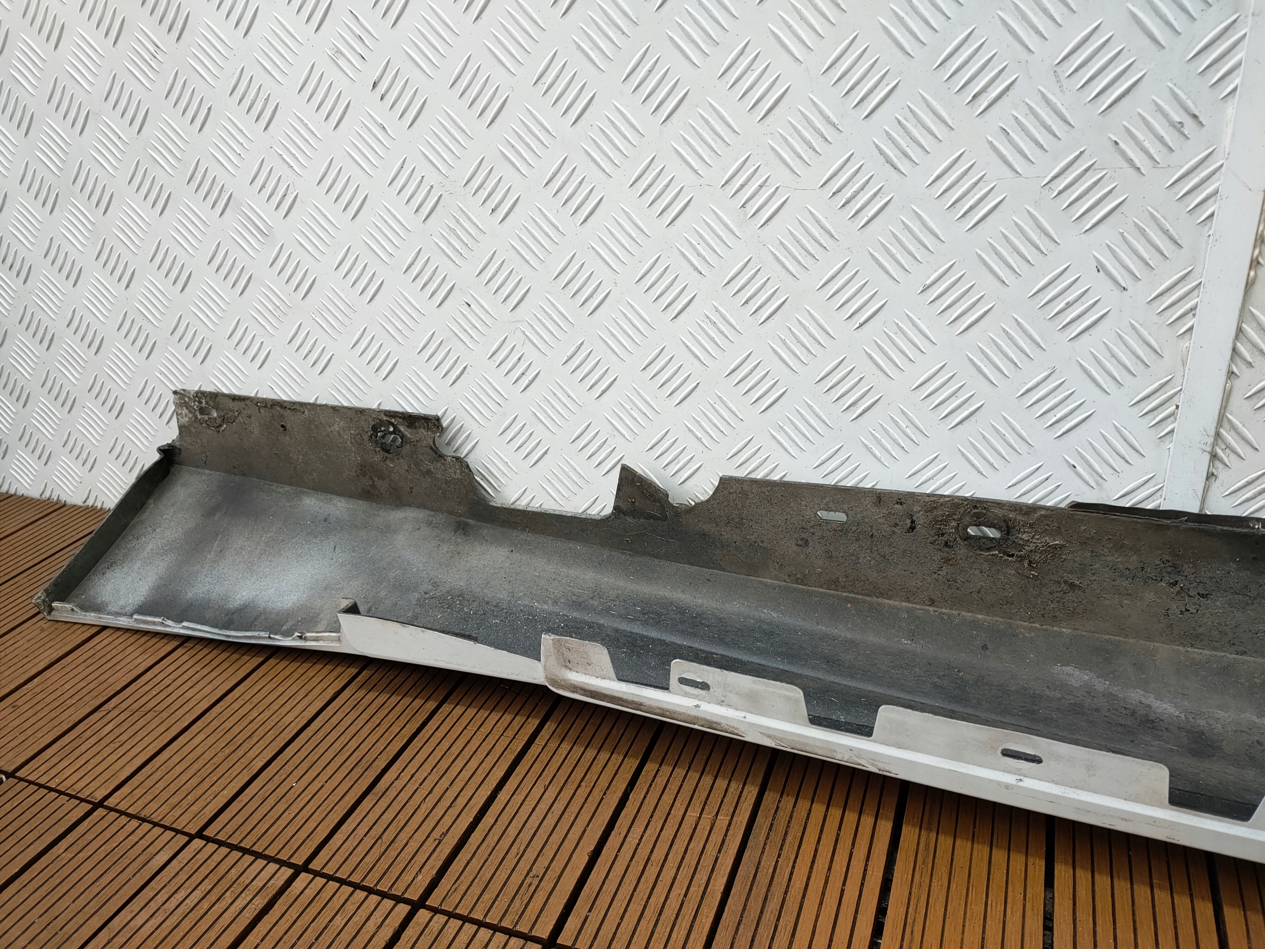 BMW E82 E88 04-12 moulding threshold left cap m-packet A300 ALPINEWEISS