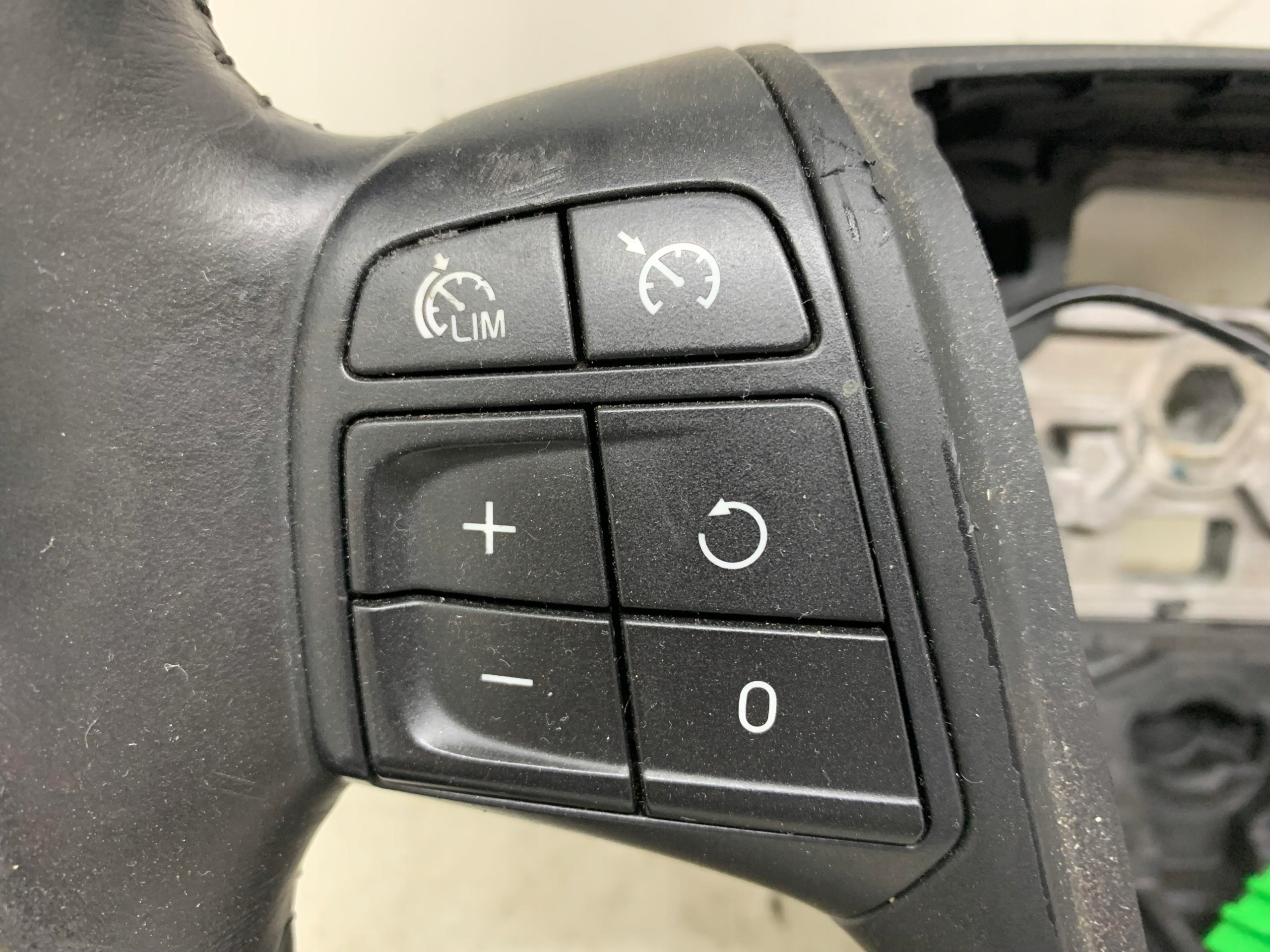 steering wheel, leather MULTI VOLVO V60 S60 II LIFT 13-18