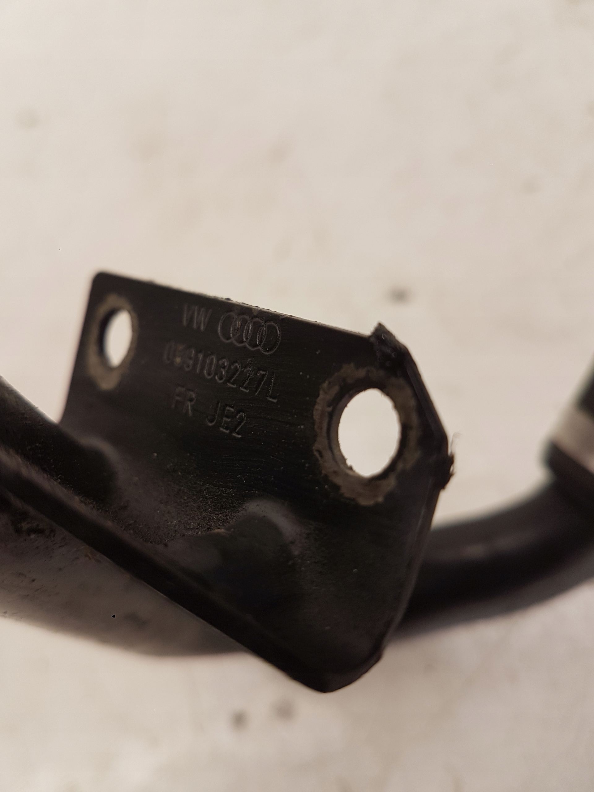 trouba hadice vody AUDI A4 B8 A5 2.7 CAM 059103227L