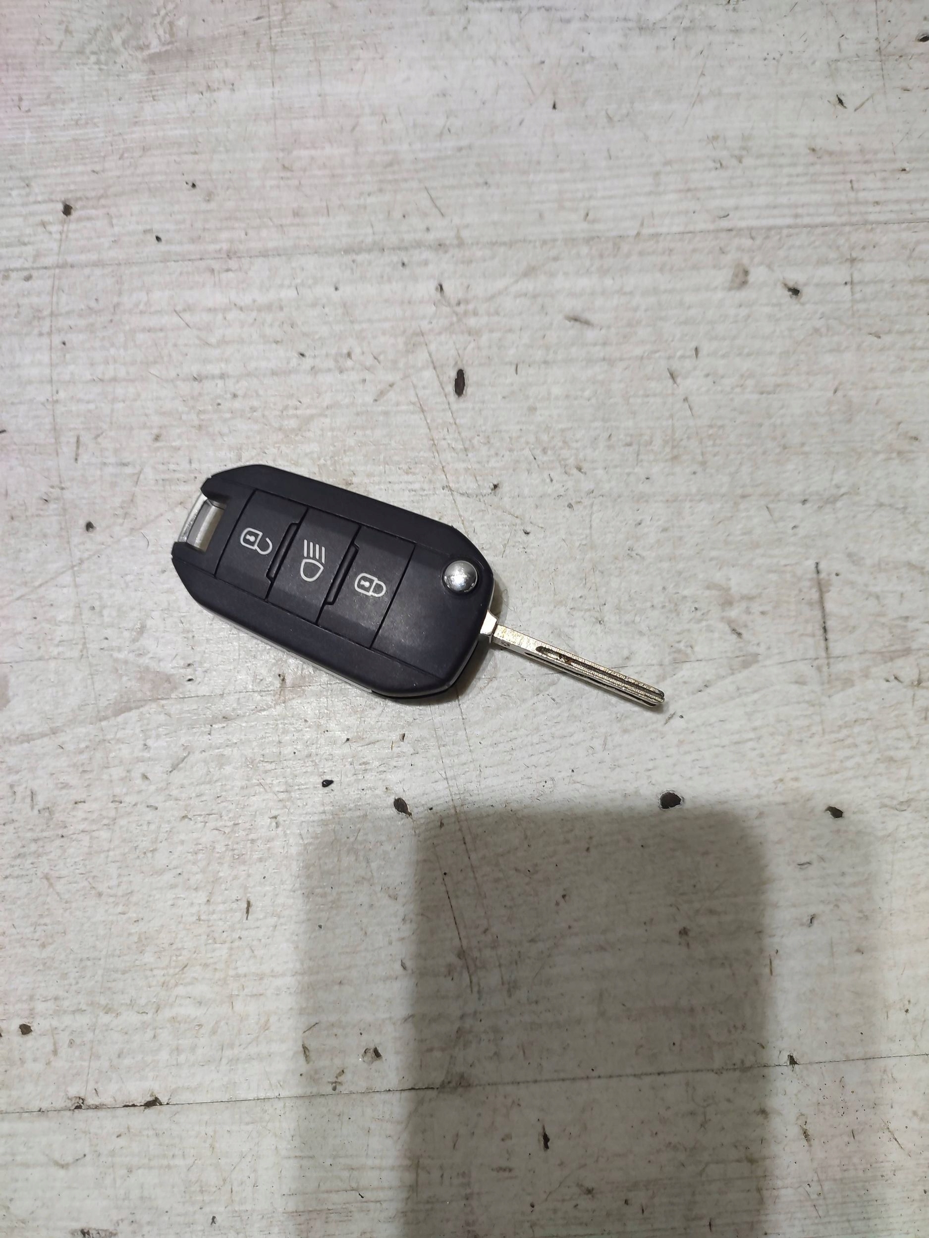 Citroen C3 2019 key / Karta zaplonu