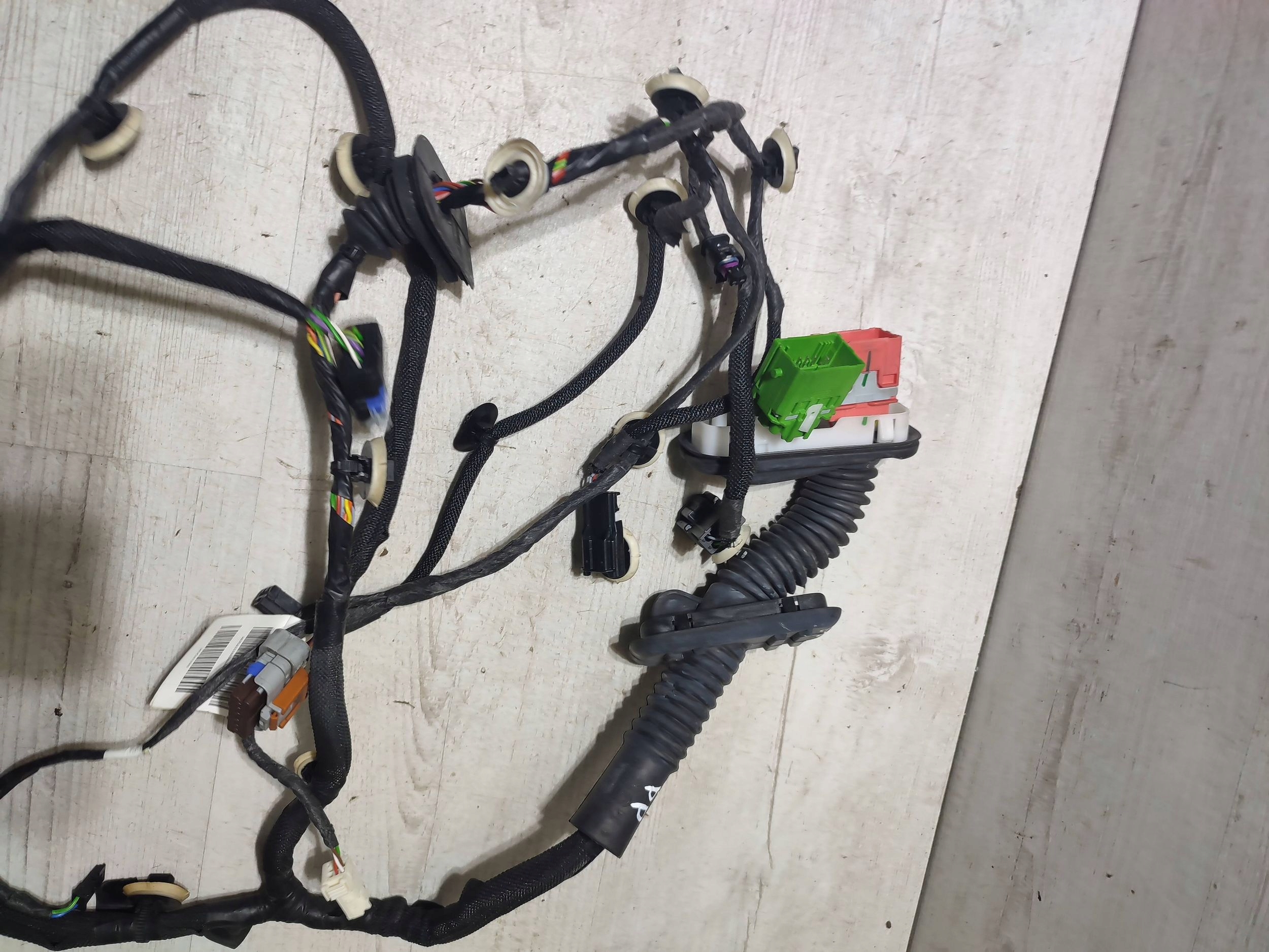 Opel Corsa F 2020 front side right Wiaza przewodow