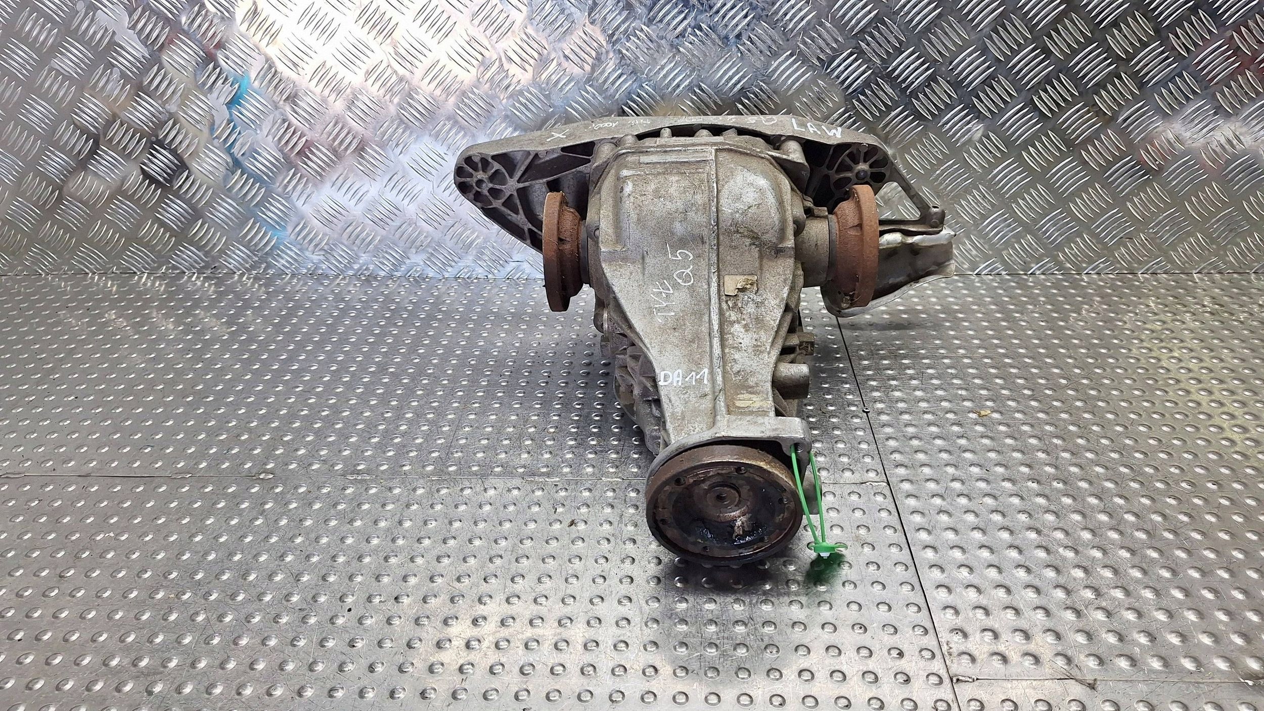 differential diff rear part LAW 0AR525053D AUDI A4 B8 A5 8T Q5 8R 3.0 TDI