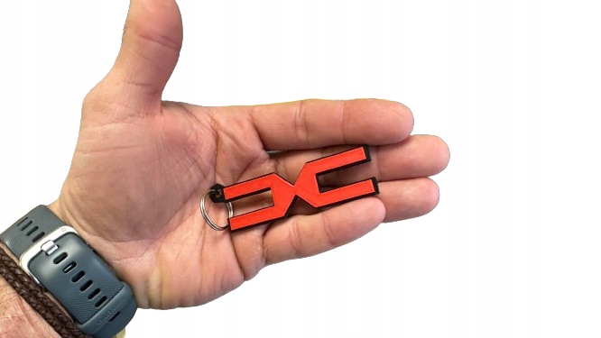 Brelok do kluczy Dacia z Nowym Konceptem Logo - Czarno Czerwone Marka Inny