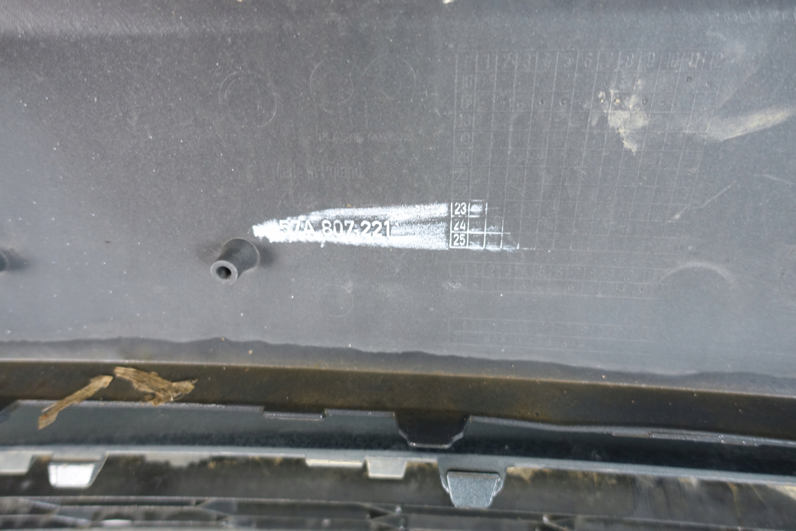 SKODA KAROQ 57A 2017- bumper front front 57A807221