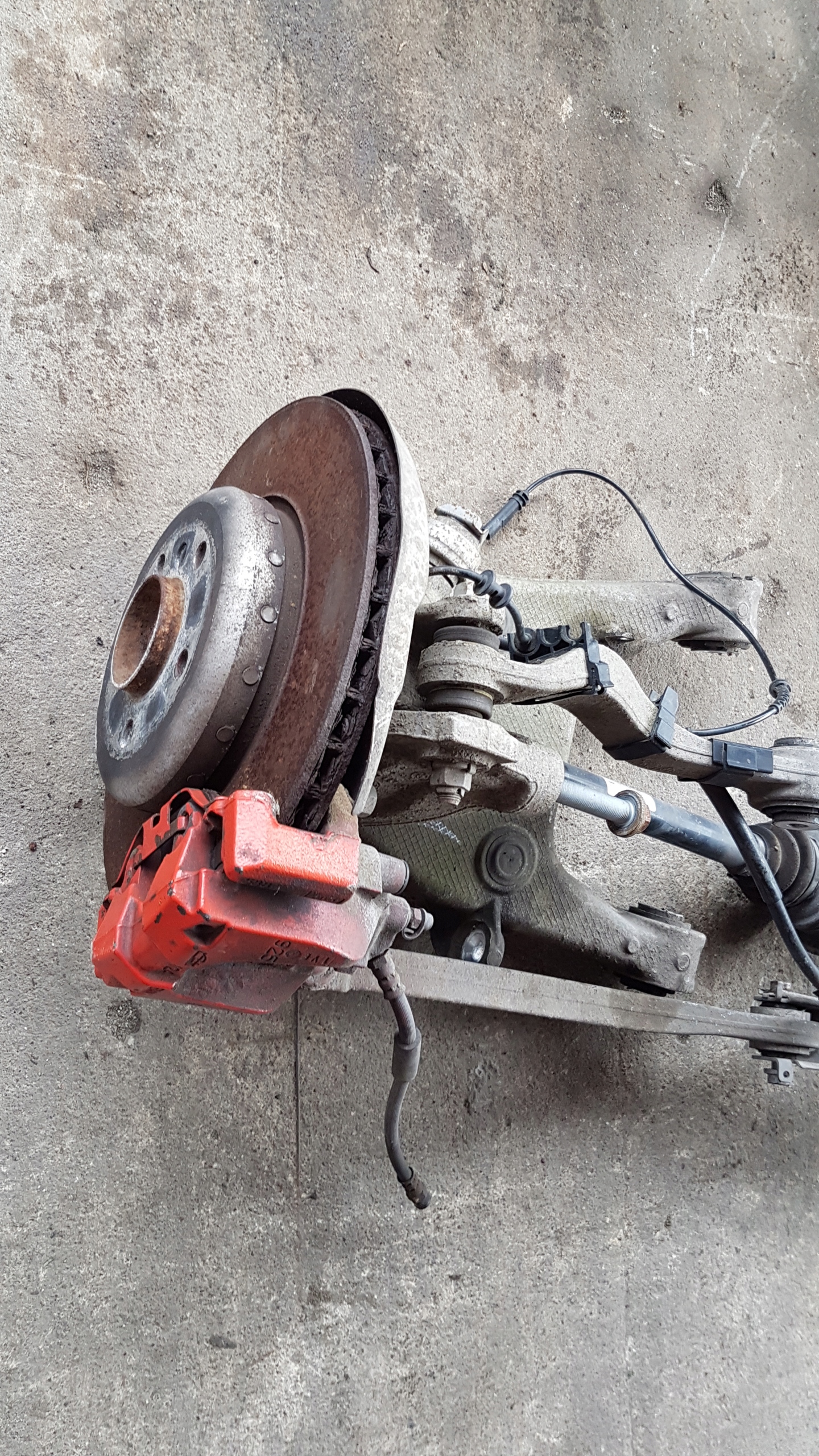 ZAWIESZENIE TYLNE LEWE BMW F01 F02 F04 7566075 Numer katalogowy części 6784349 7566075 Zwrotnica