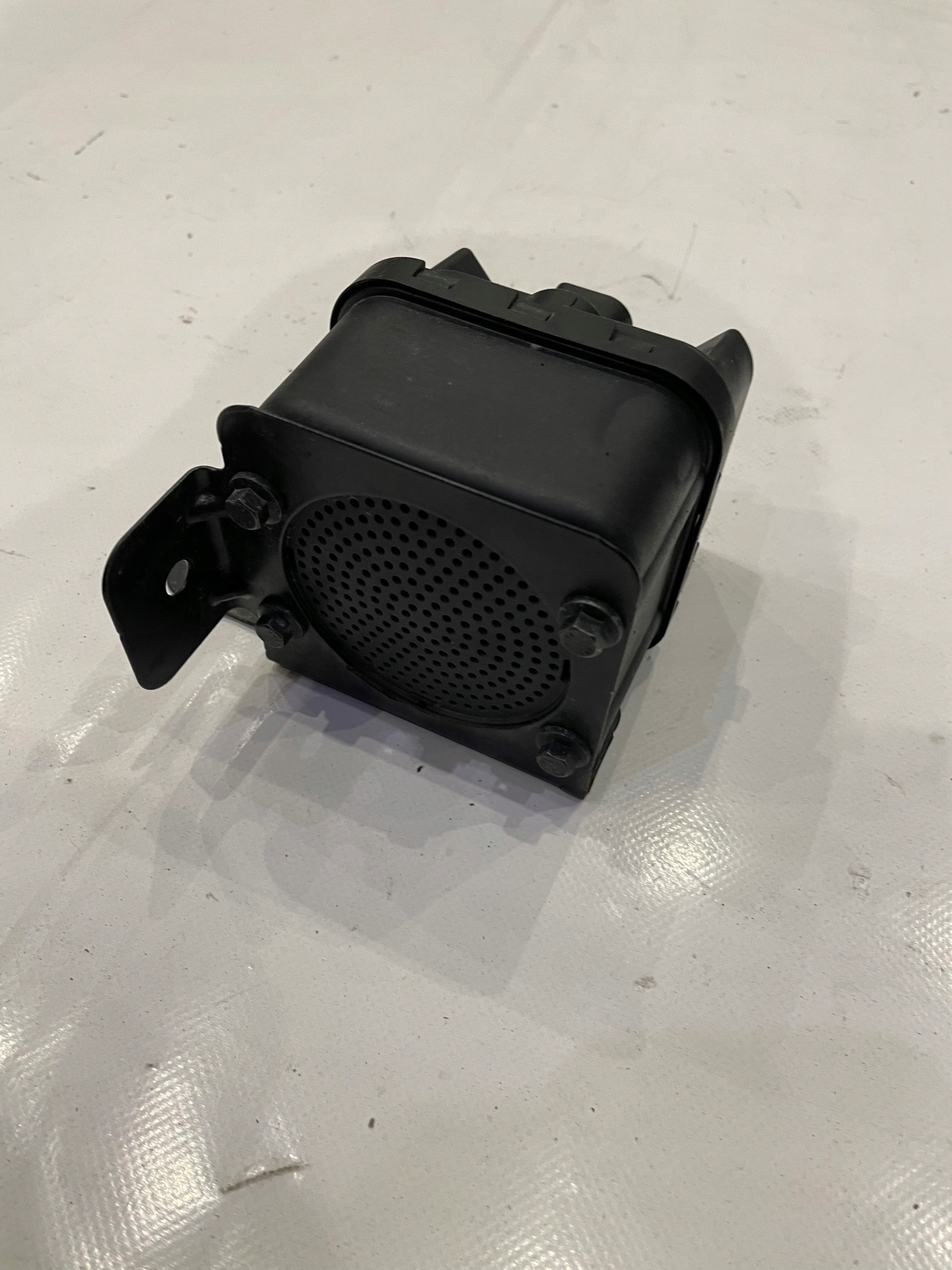 32238068 - VOLVO XC90 XC60 V60 V90 динамик звуковой симулятор