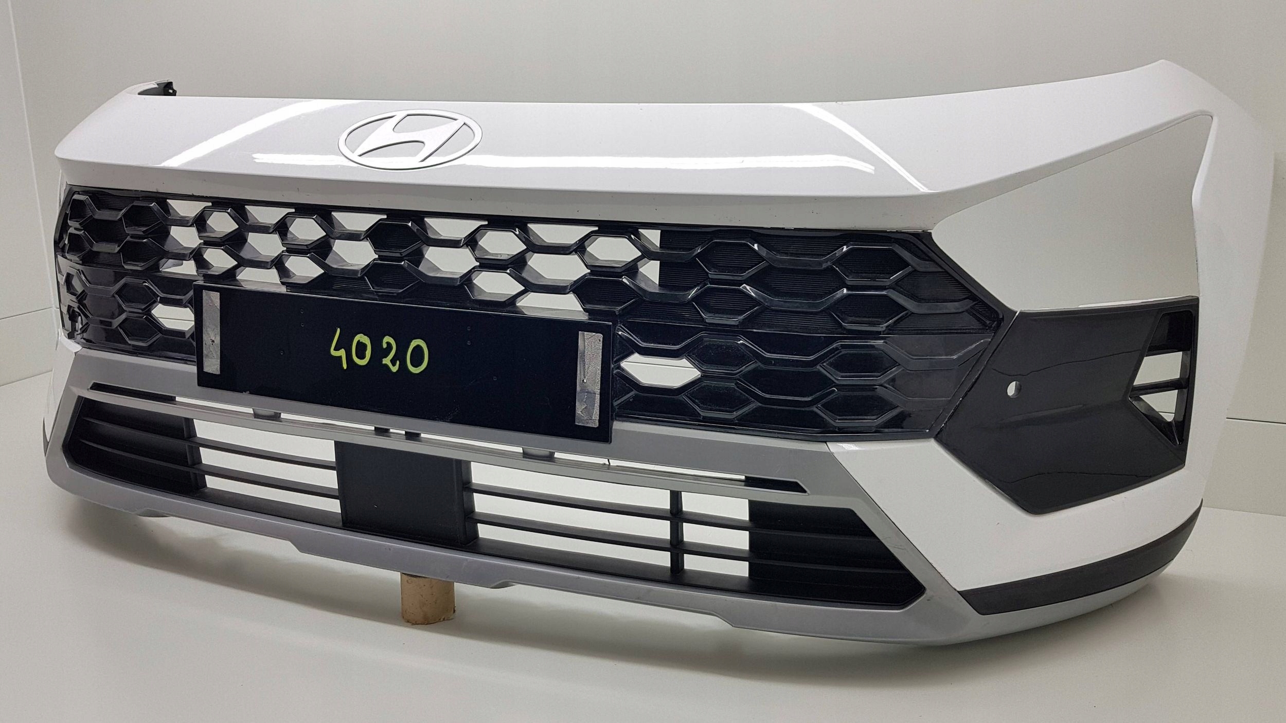 HYUNDAI BAYON 2024 - bumper front 86512-QOBBO