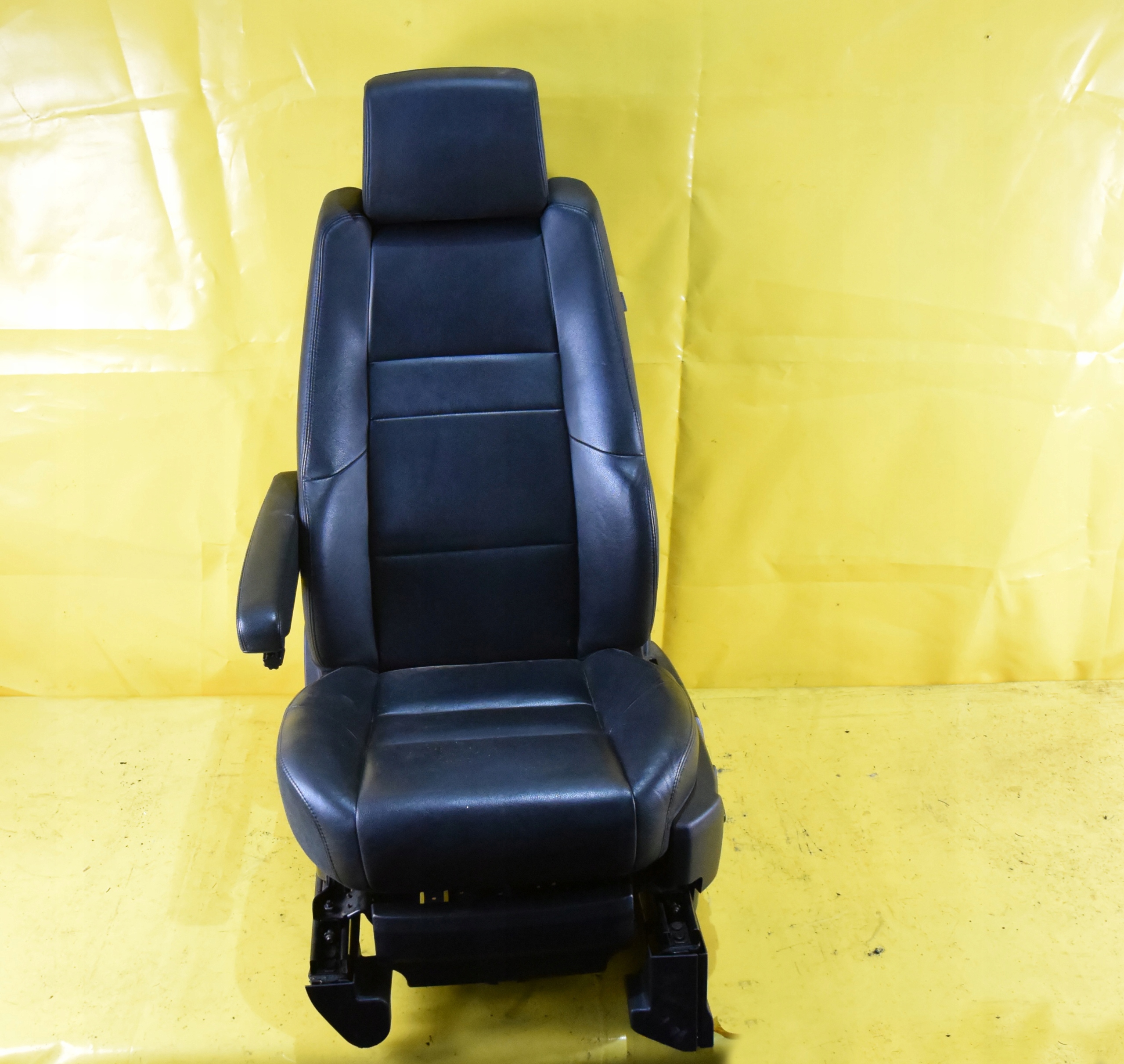 Переднє ліве сидіння водія RANGE Rover SPORT L320