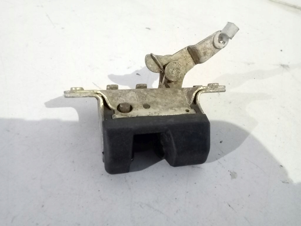 Opel Astra II kombi lock bonnet rear part
