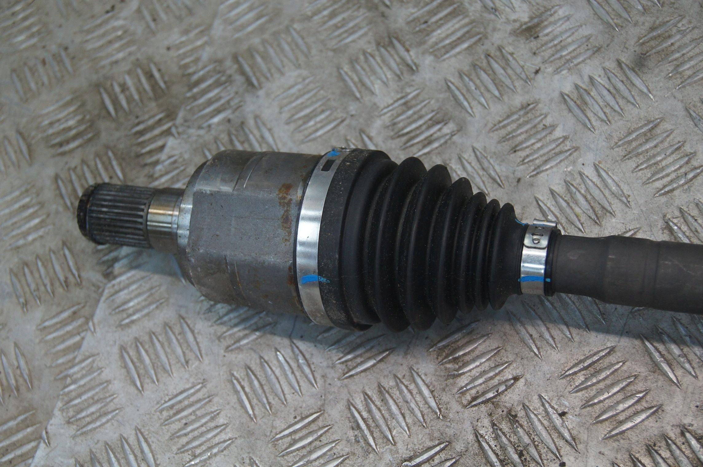 Kia Ceed III LIFT Półoś Prawa Prawy Przód 1.5 TGDI Producent części Kia OE