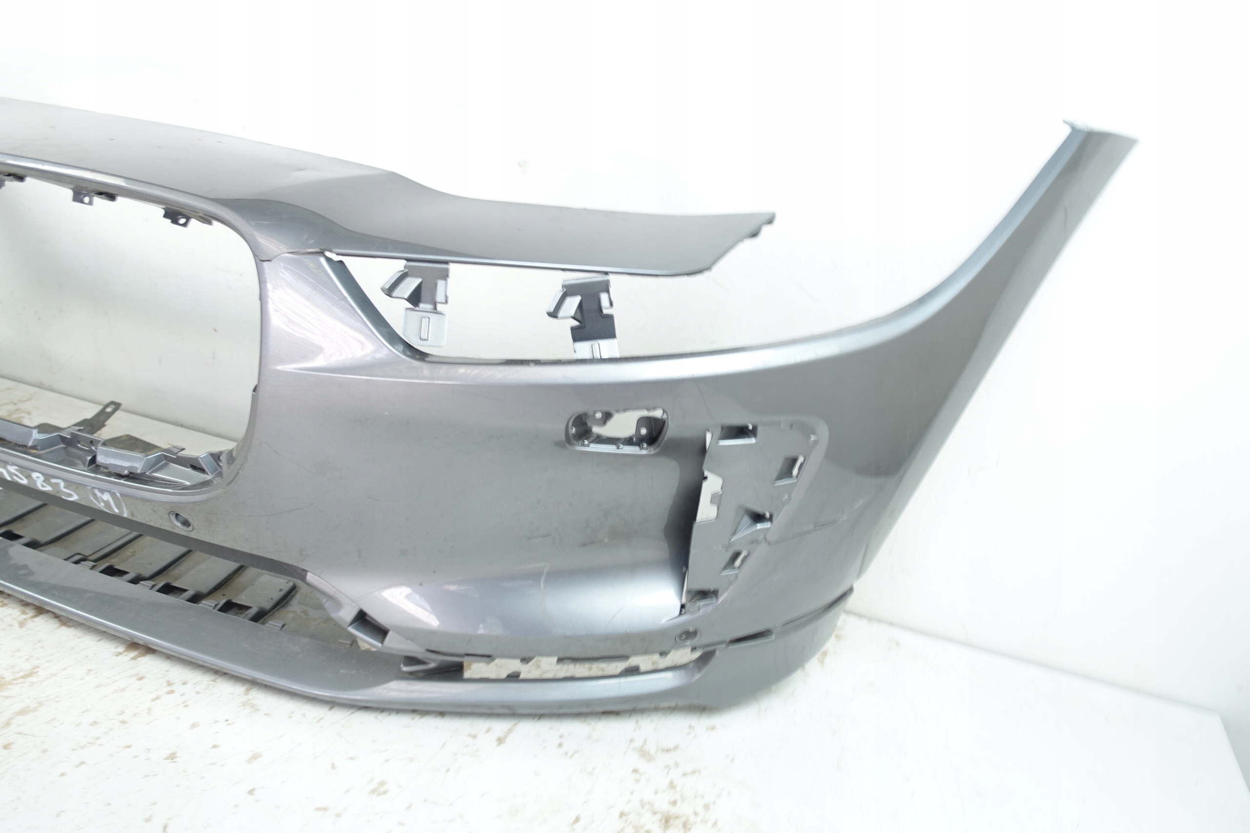 JAGUAR I-PACE 2018- ZDERZAK PRZEDNI PRZÓD J9D3-17F003-A Producent części Jaguar OE