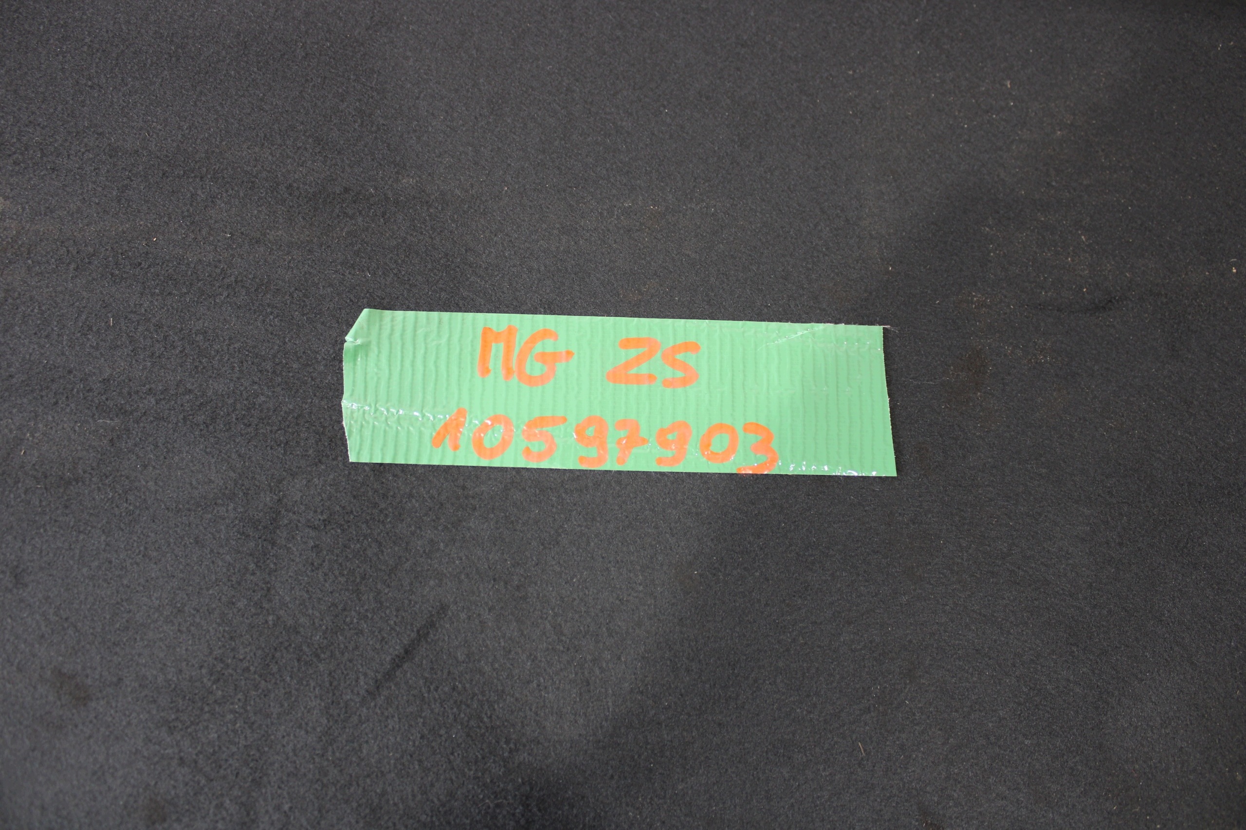 plato boot 10597903 MG ZS LIFT FL 2024