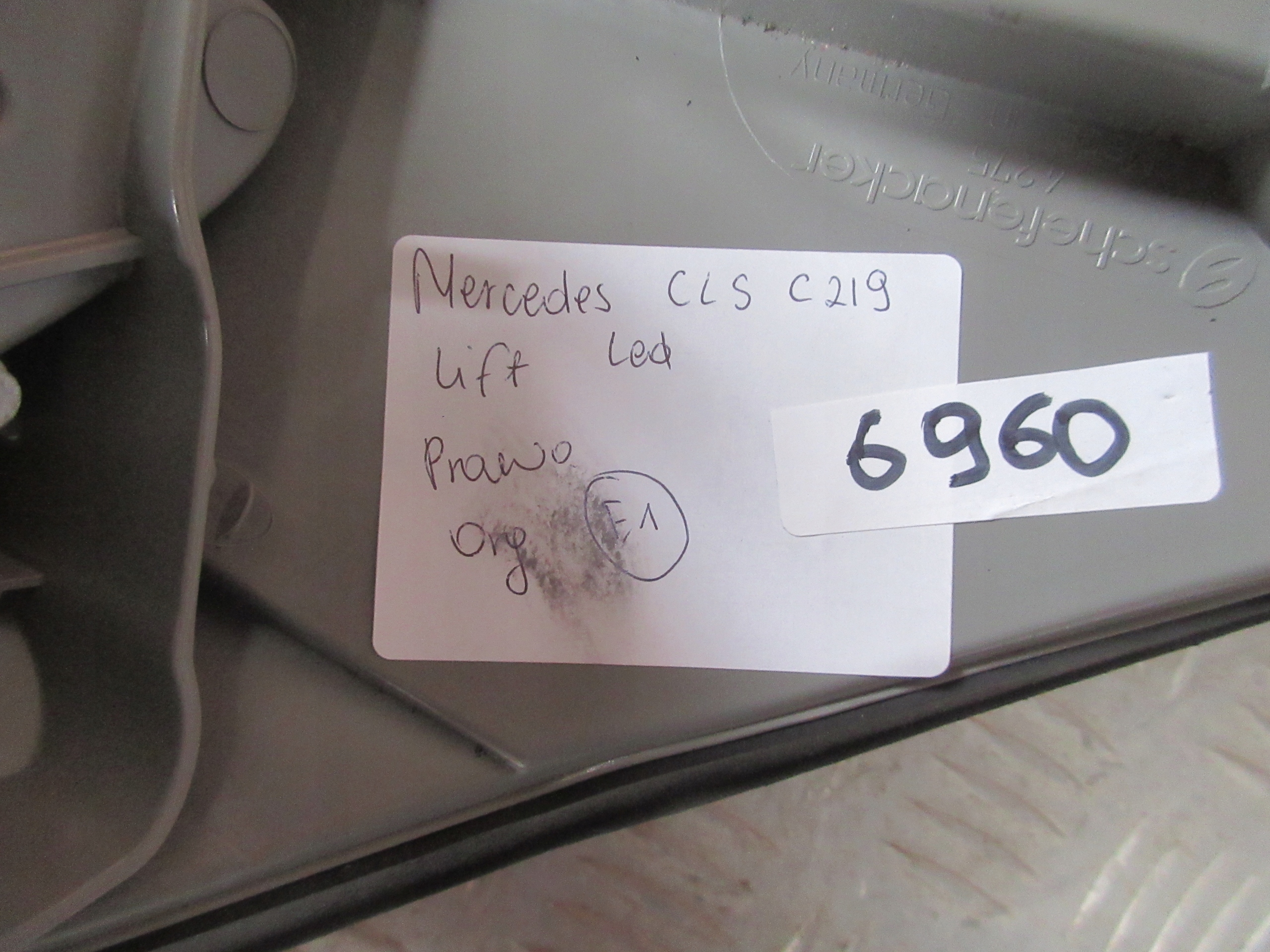 фонарь правый MERCEDES W219 C219 CLS РЕСТАЙЛИНГ led