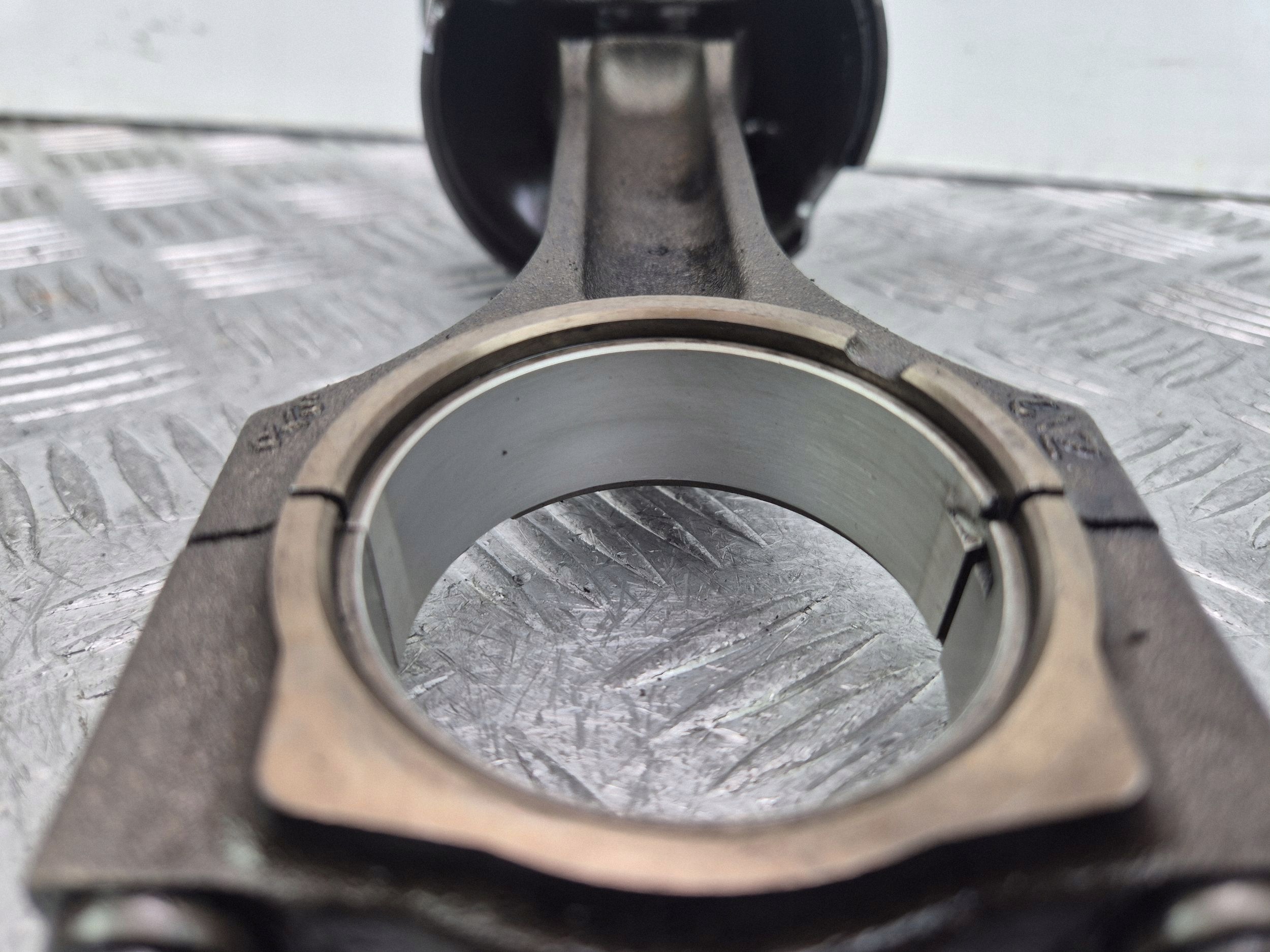 piston avec bielle BMW 5 E60 520d 0840BB