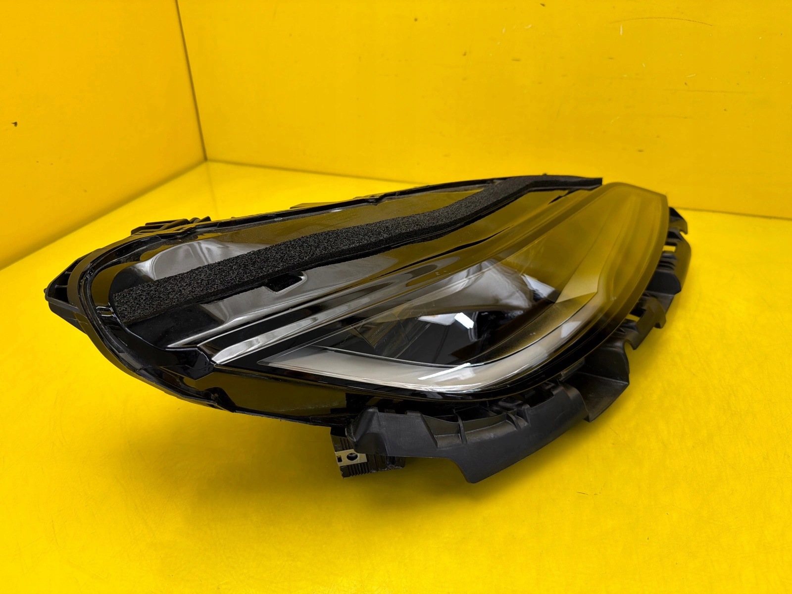 light right front Tesla 3 Lift Highland Full Led 1760889-00-F