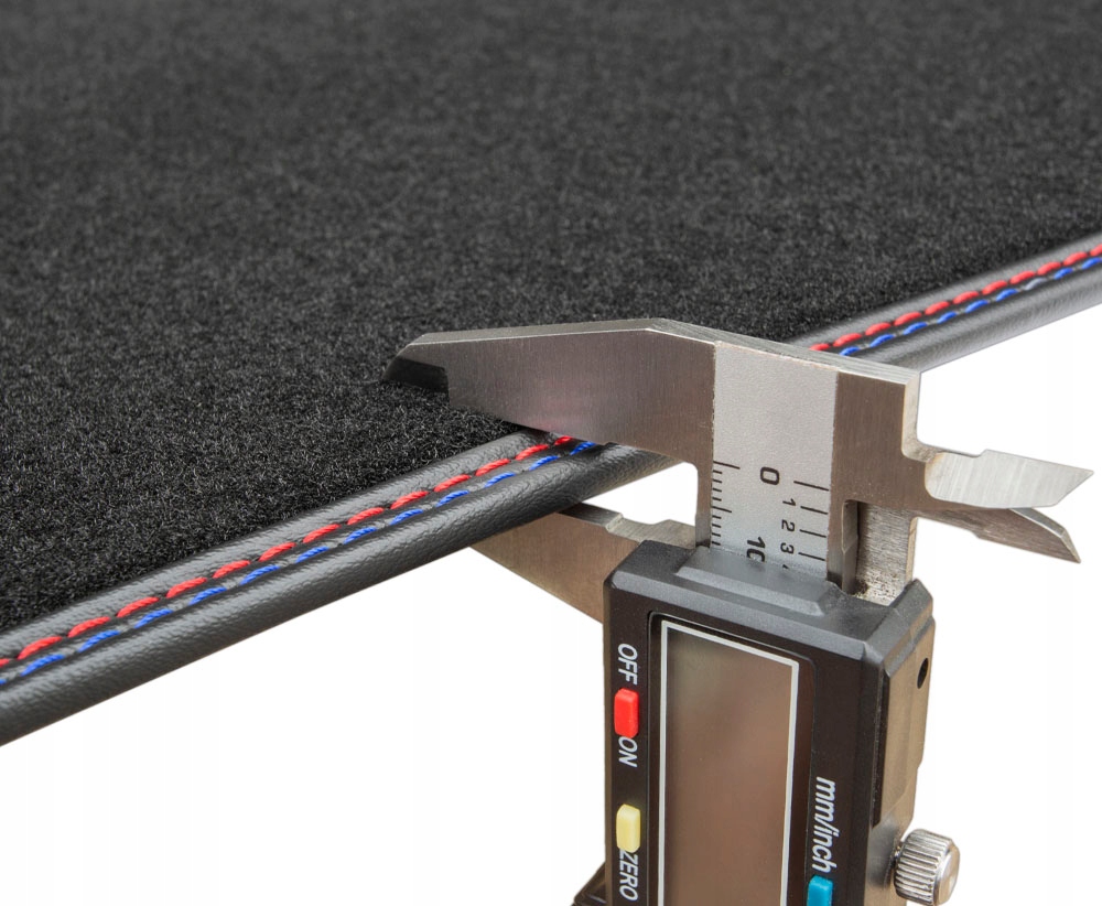 Dywaniki welurowe Premium FORD FOCUS MK3 2011 2018 Multi Element Set Sets