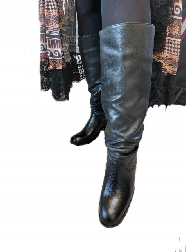 klasické dlouhé zateplené dámské kozačky z kůže 37