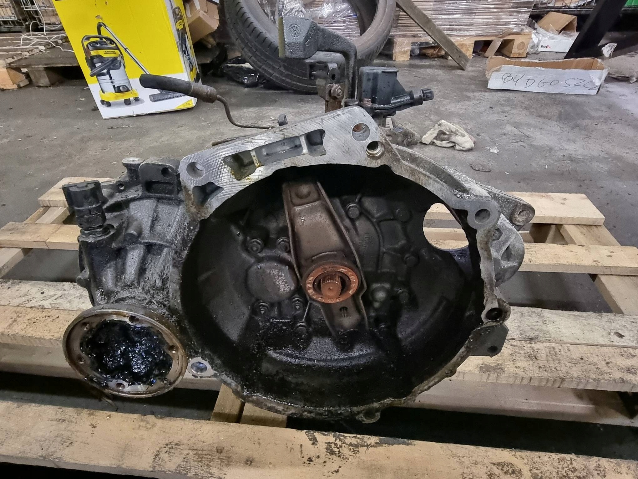 Getriebe CYP 1.9 TDI VOLKSWAGEN VENTO