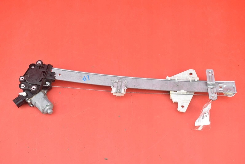 PODNOSNIK СКЛО ЛІВИЙ ПЕРЕД EU SUBARU XV2r