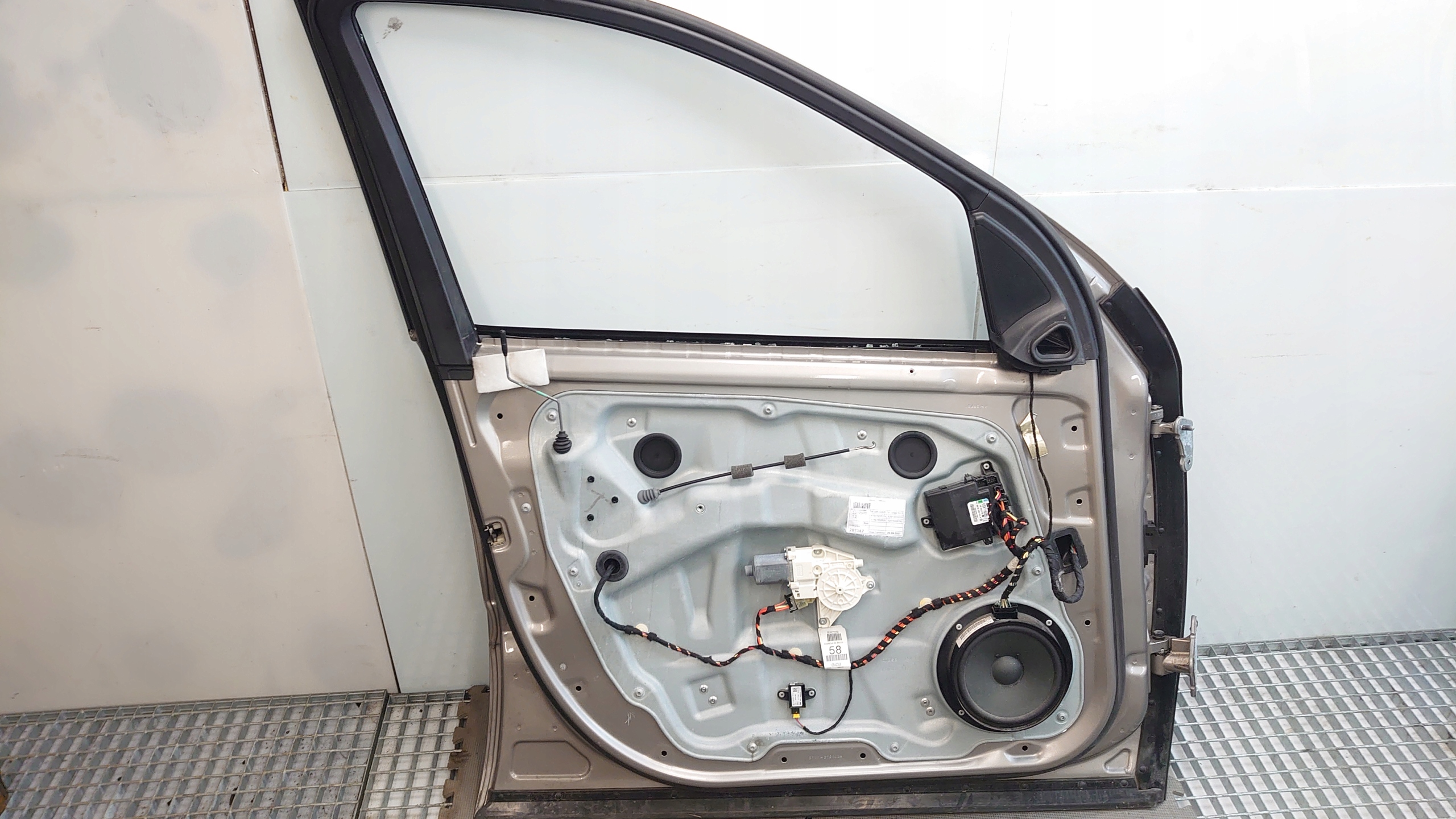 MERCEDES ML W164 door left front C723 complete EUROPA without RDZY