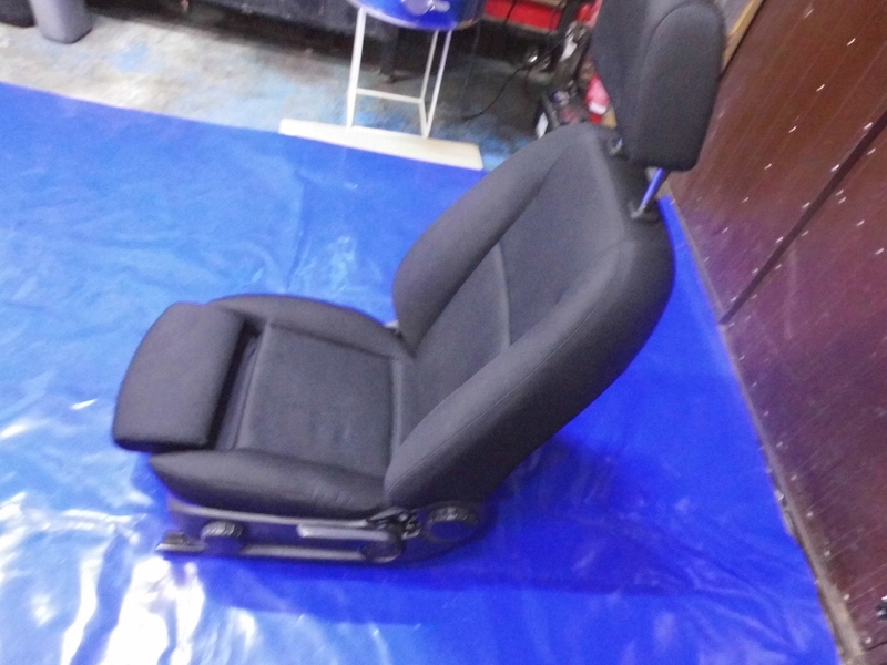 seat driver´s left front EUROPA MERCEDES SPRINTER W910 W907 18-25R