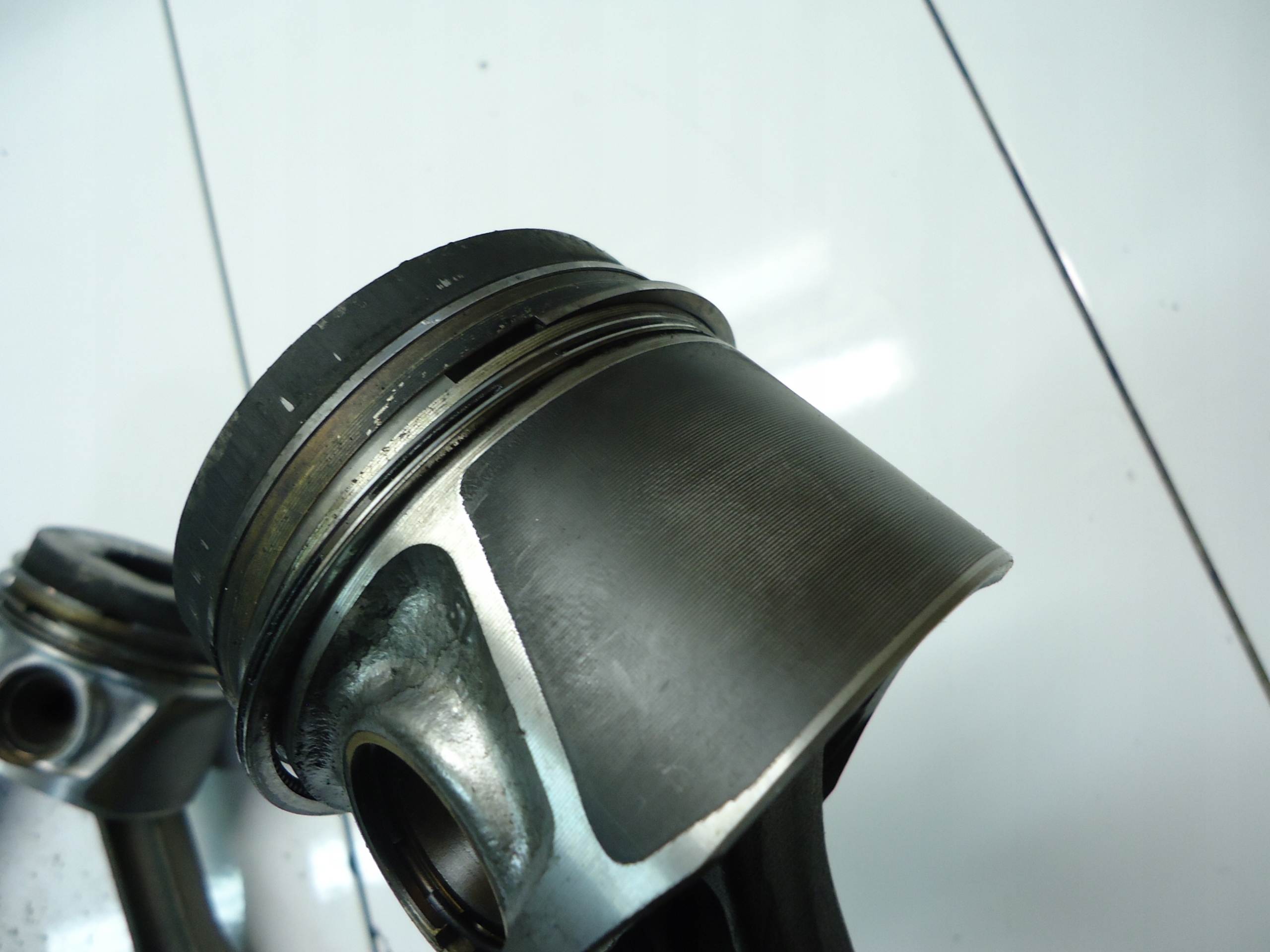 VW MITSUBISHI OUTLANDER II 2.0CRD BSY piston Z KORBWODEM 038J