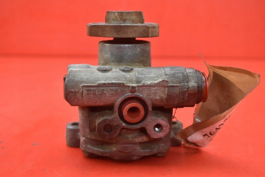 Pompa servosterzo 1J0422154B VW BORA 2.0 8V 115 KM 98-05