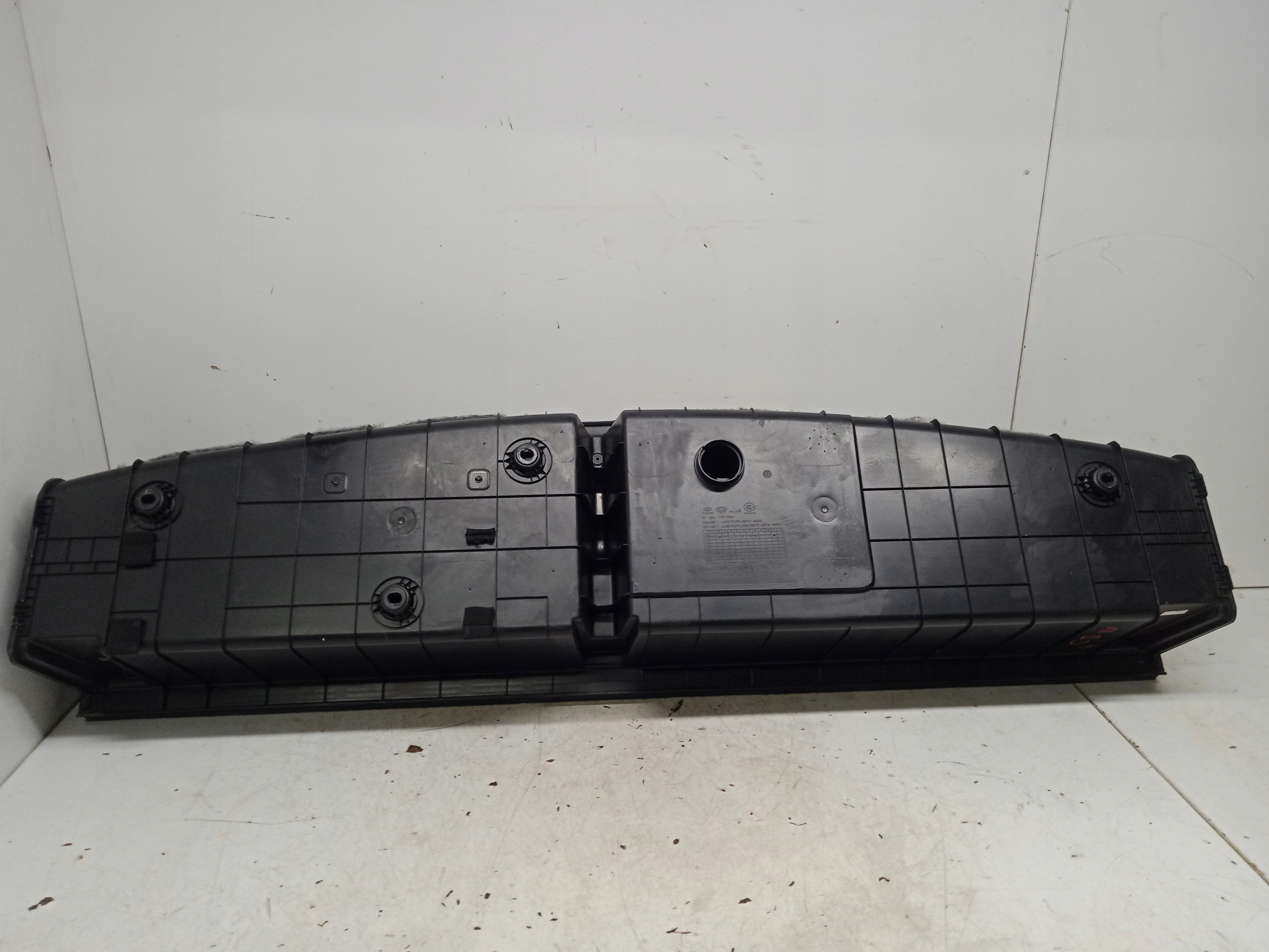 KIA CARENS IV passenger compartment boot 85715-A4500 2013-17R