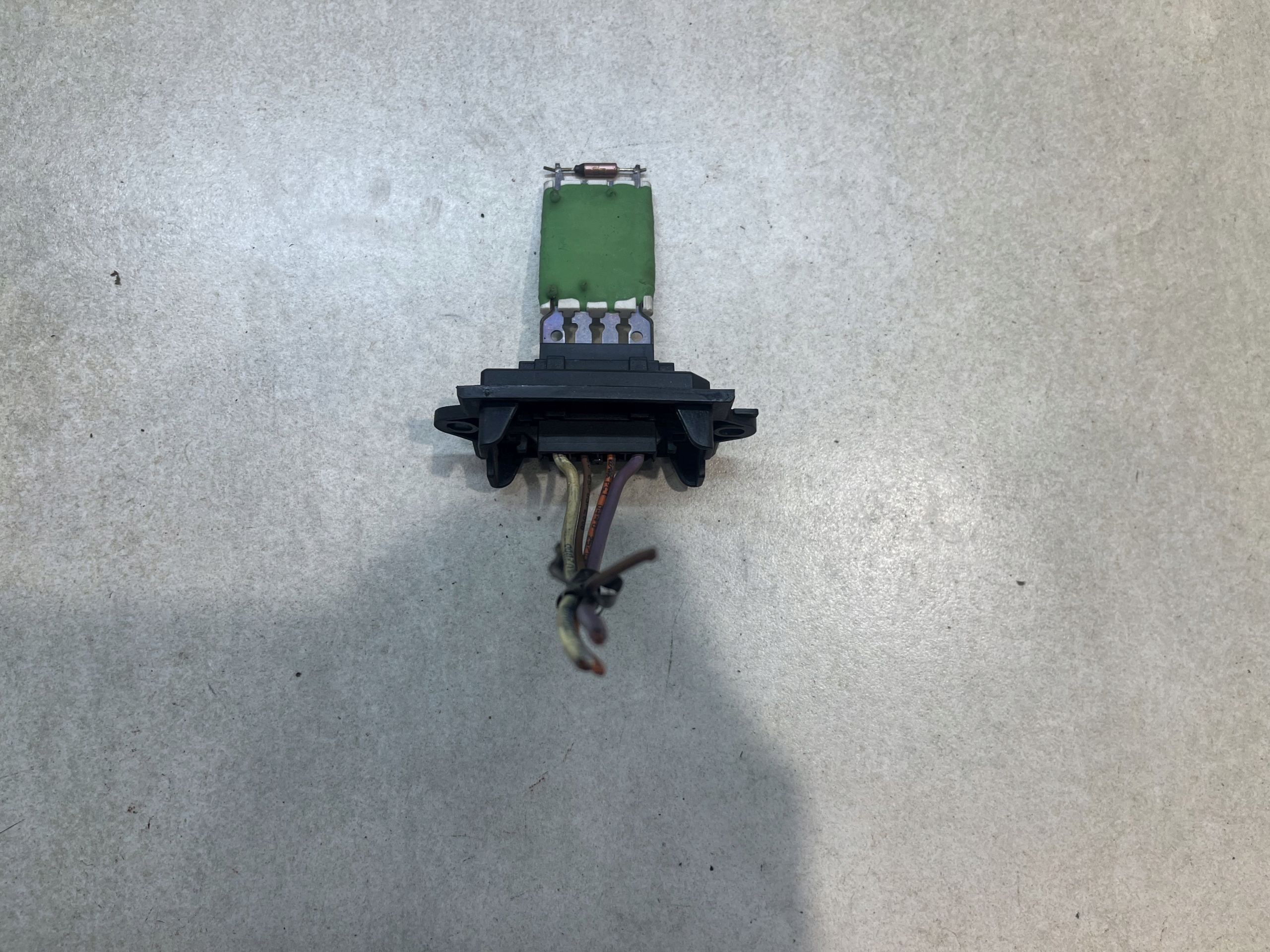 resistor, rheostat, regulator OPORNICA CITROEN C3 1.4 HDI