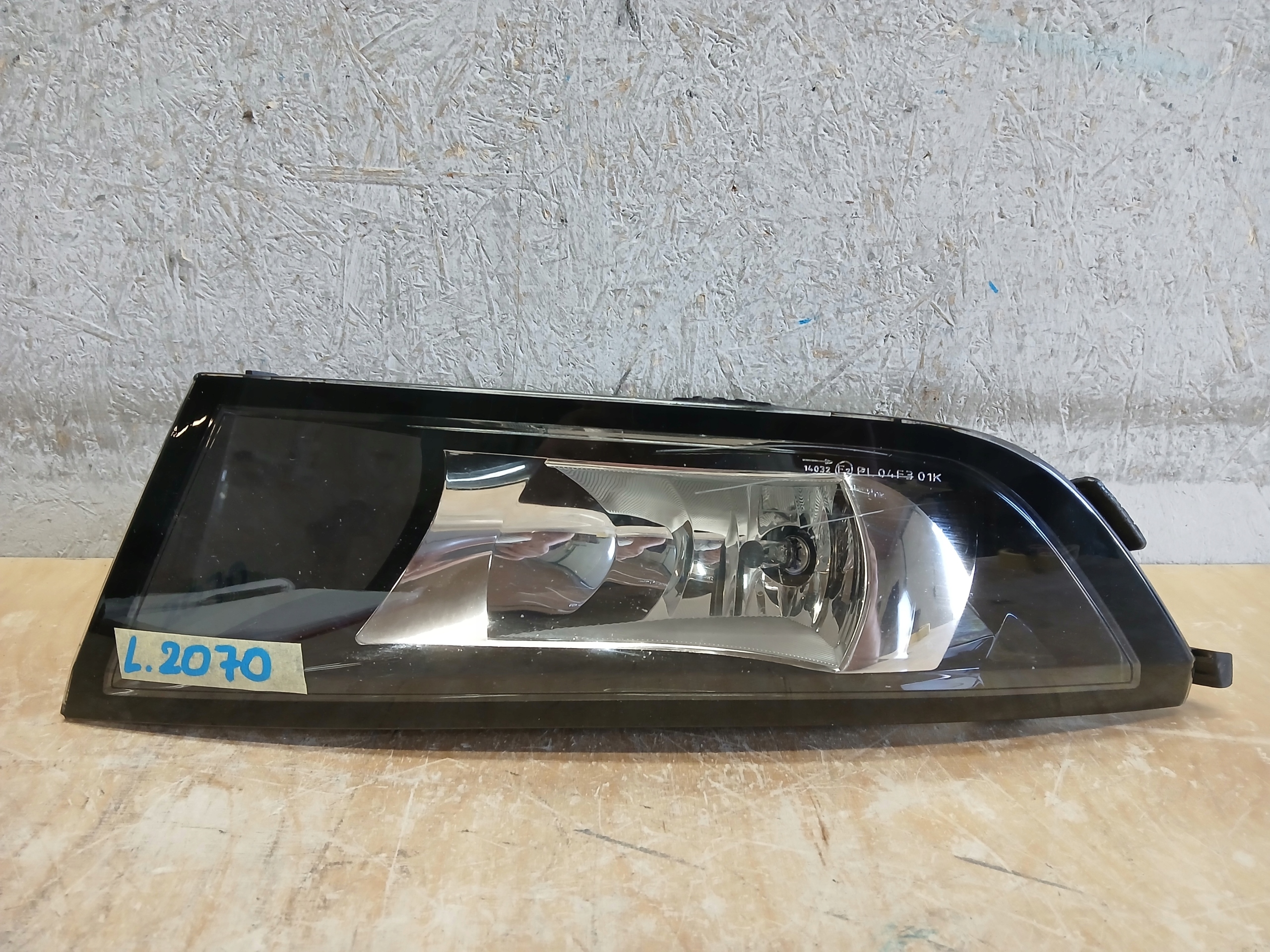 Nebelscheinwerfer links SKODA FABIA III 3 6V0941699A