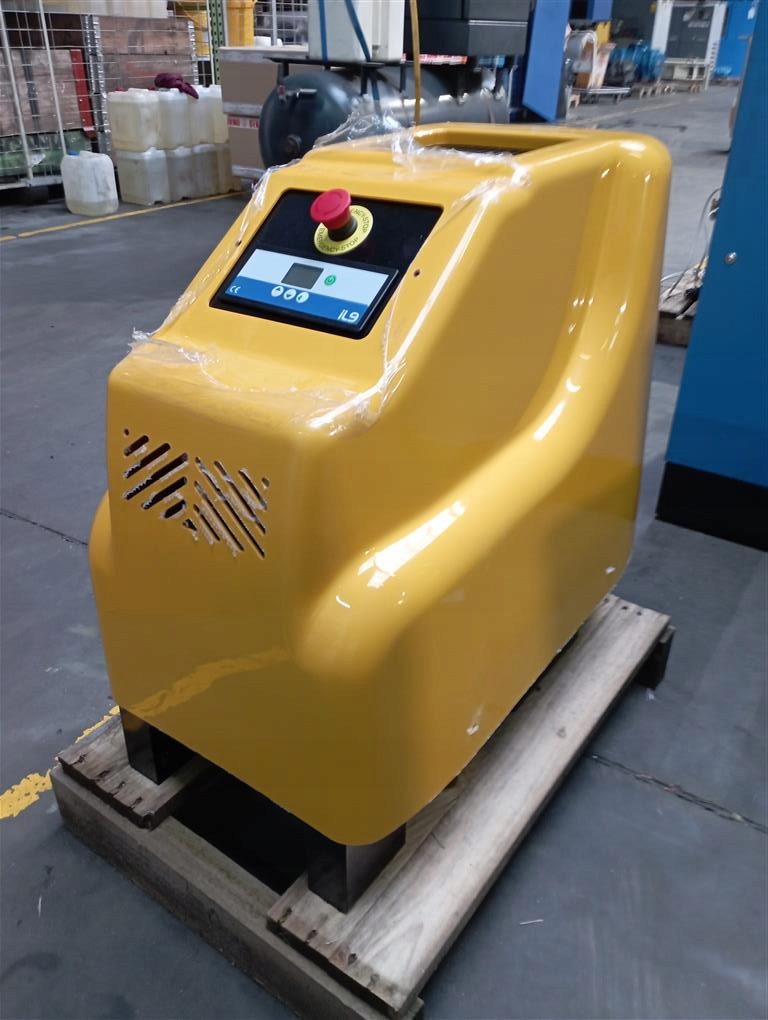 Sprężarka śrubowa kompresor CZEMAR SPRINTER 3kw 0,4m³ S100277 Model SPRINTER 3