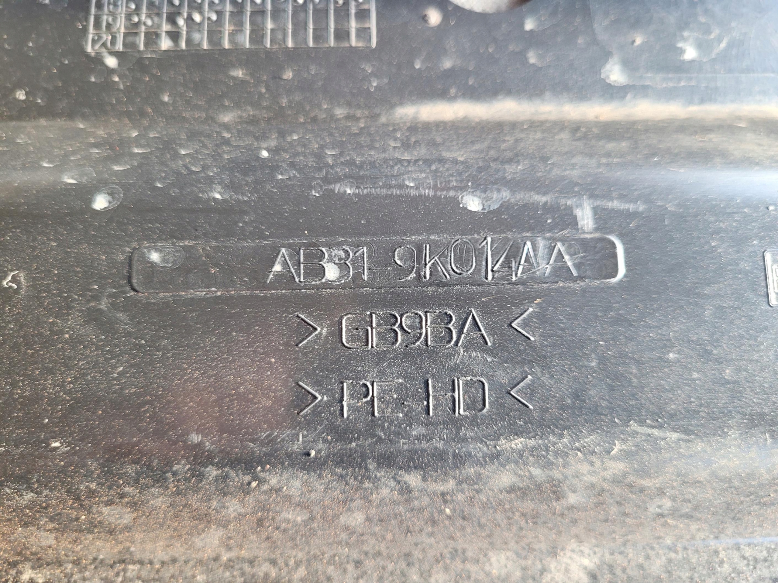 abdeckung Blende Abdeckung Behälter AB31-9K014AA FORD RANGER V LIFT 19R