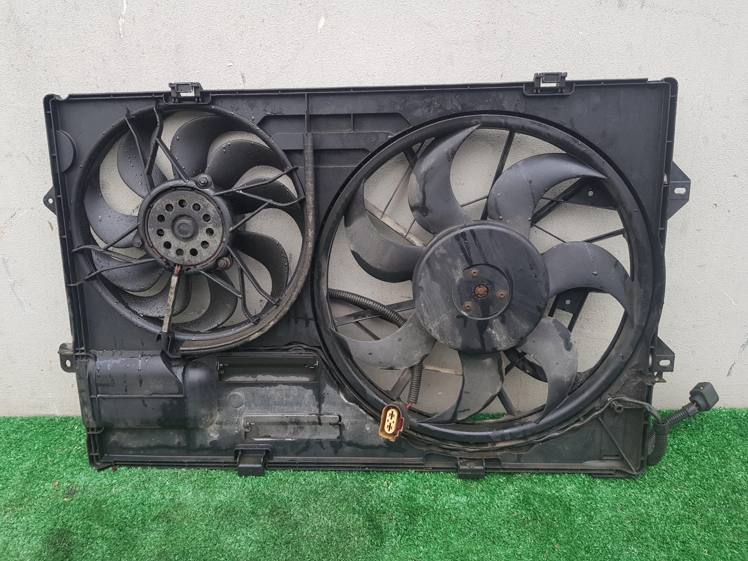 ventilátor chladiča VOLKSWAGEN T5