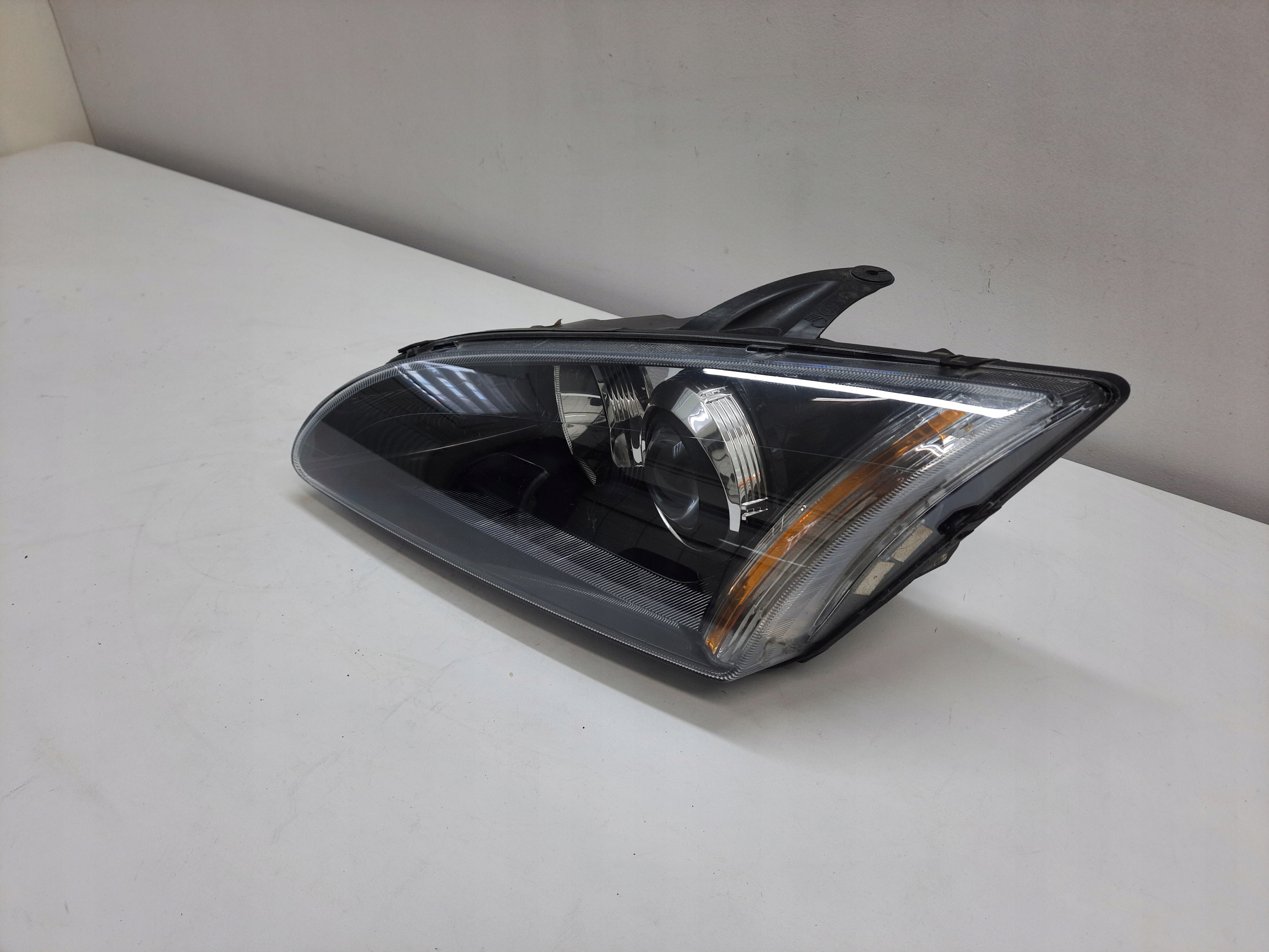 FORD FOCUS MK2 II 04-07 SKRETNA light REFLEKTOR left front original EUROPA