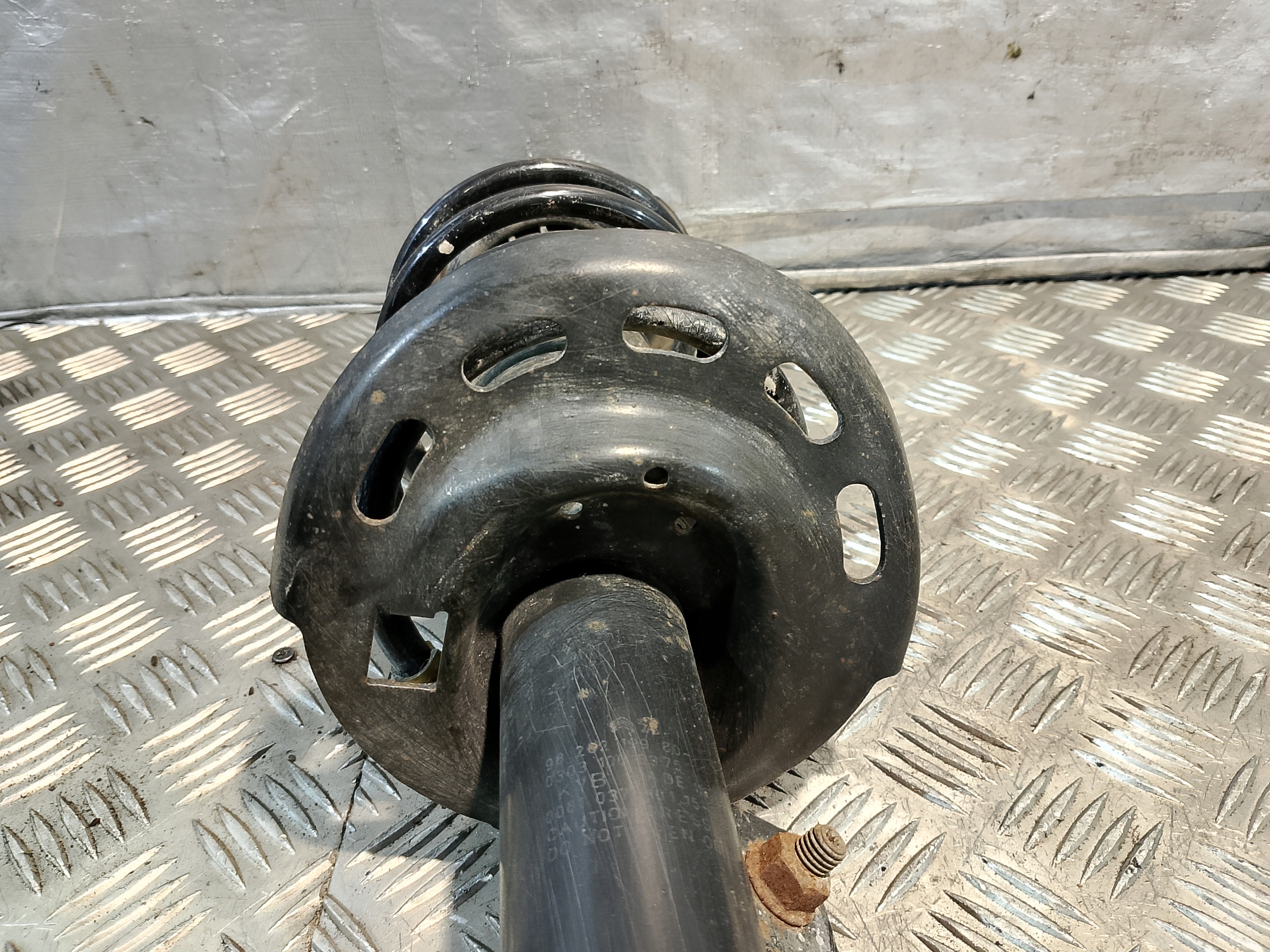 spring + shock absorber left front front PEUGEOT 301 1.6 BLUEHDI