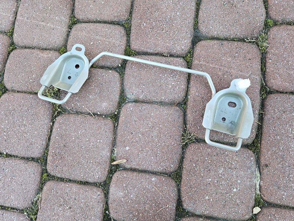 bracket console holder seat ISOFIX kanapy left Toyota Corolla E210 E21