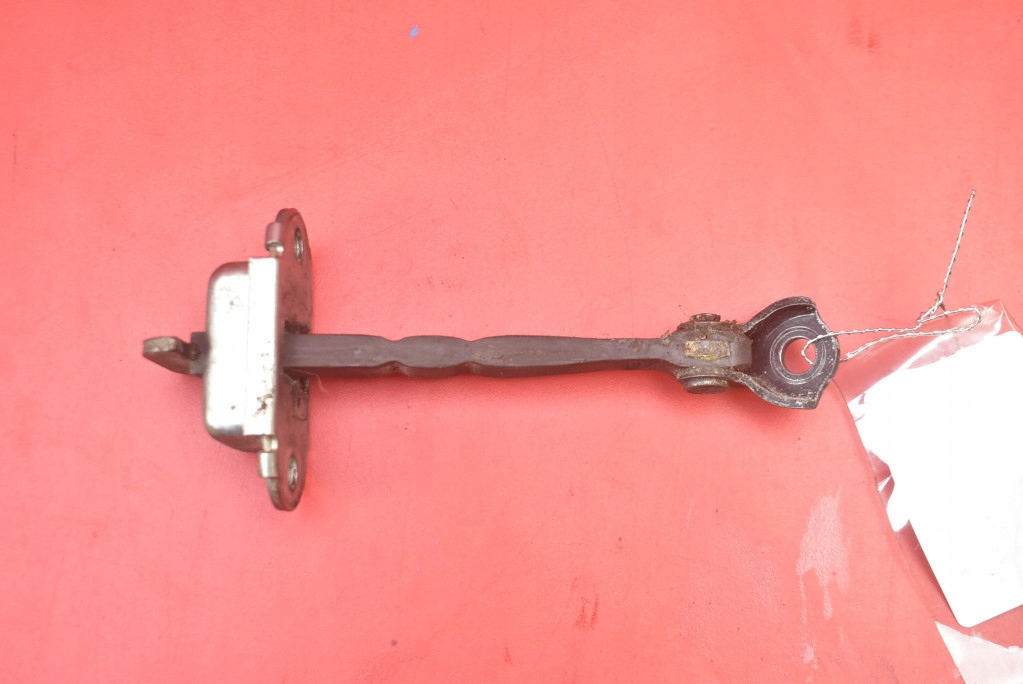 limiter door left front ES70 TOYOTA AURIS 2 II 12-15