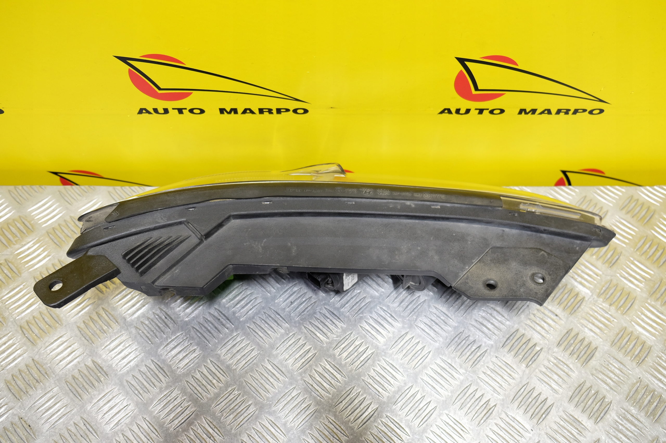 HYUNDAI KONA 2017- REFLEKTOR PRZÓD LED LAMPA DRL USA Typ samochodu 4x4/SUV Samochody osobowe