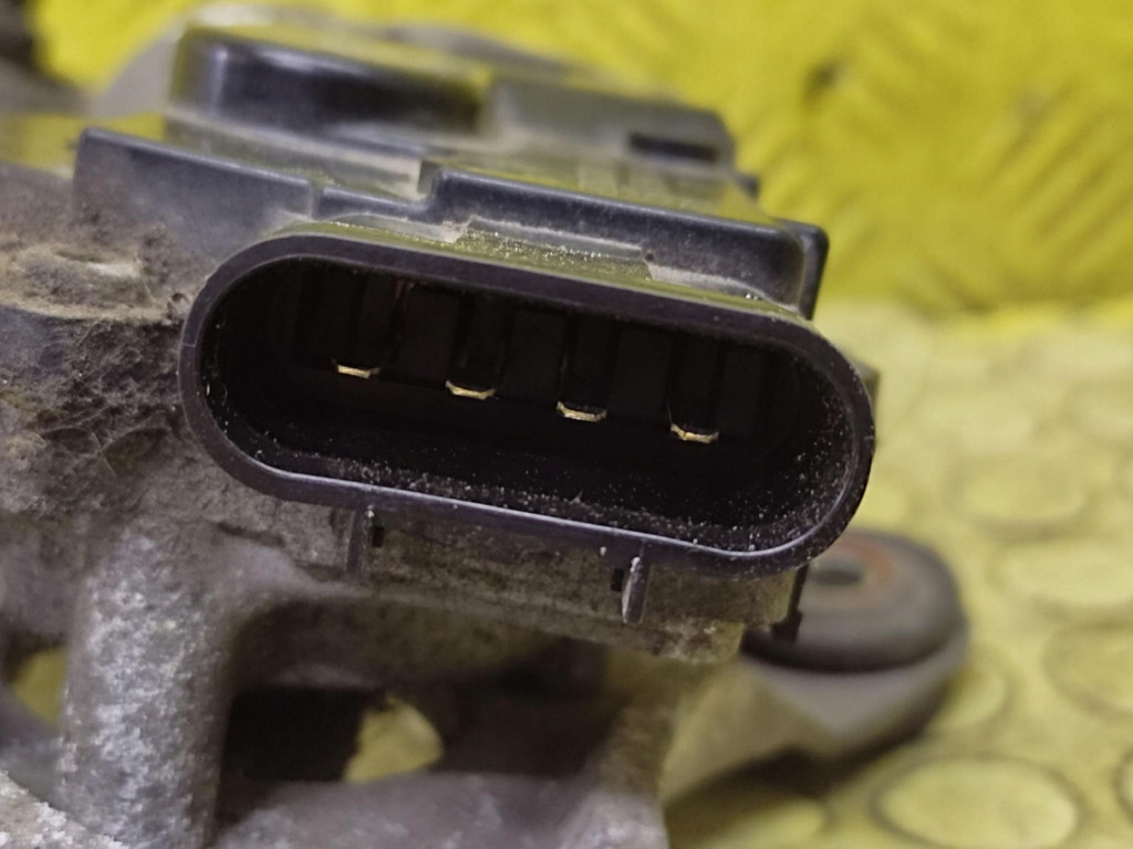 OPEL INSIGNIA wiper mechanism front 13227392