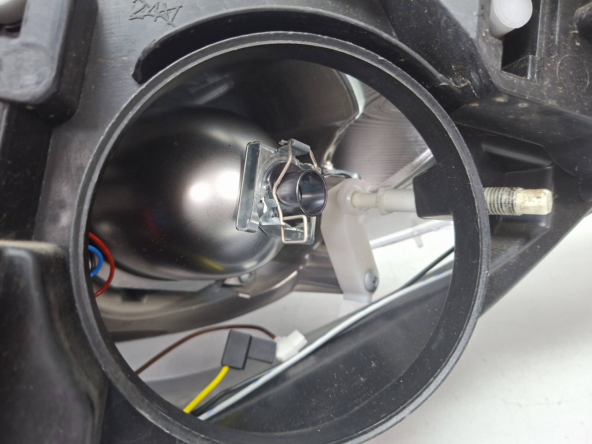 fanale faro anteriore destro TYC PEUGEOT 307 LIFT 2004