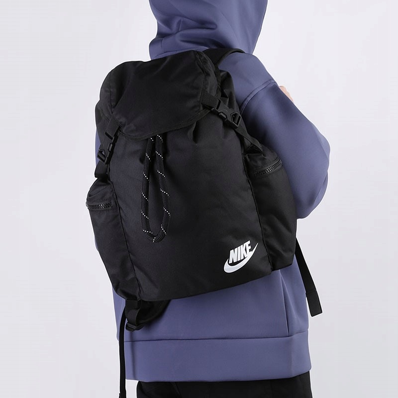 Batoh Nike Sportswear do školy sportovní do posilovny bazén výlet 24L