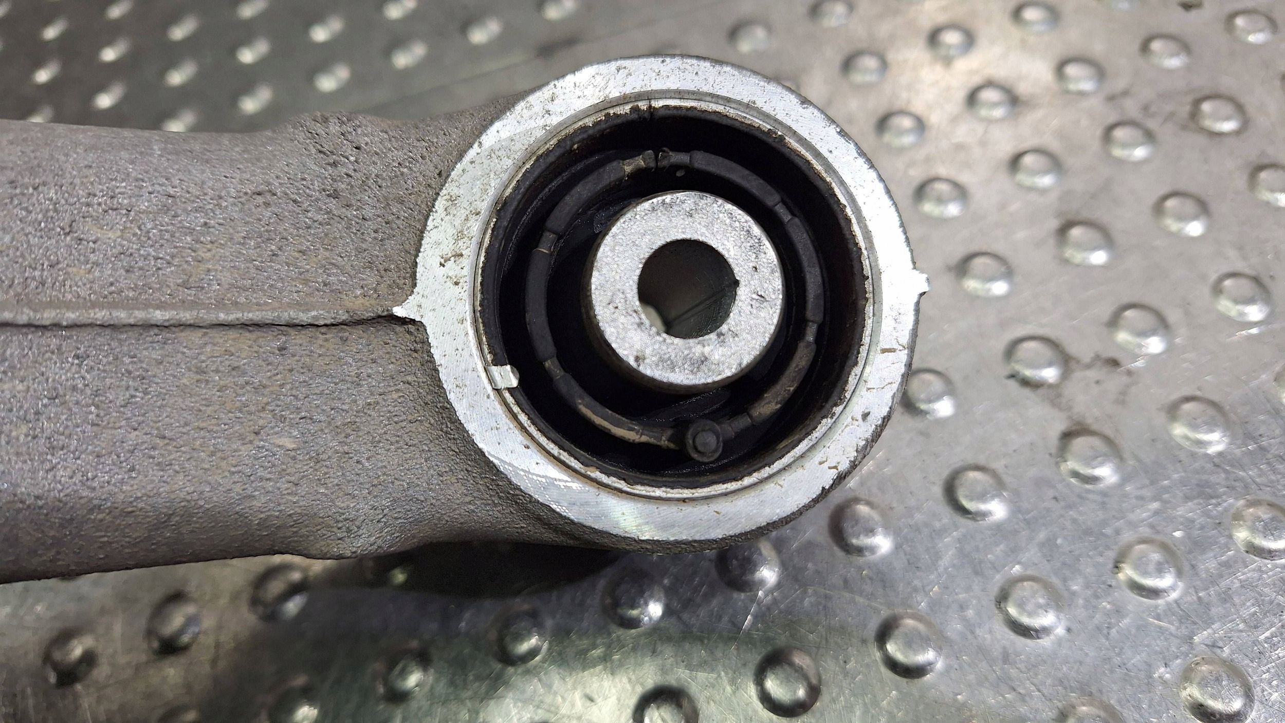 Querlenker Achsträgers links heck 8K0505311J AUDI A4 B8 A5 8T Original