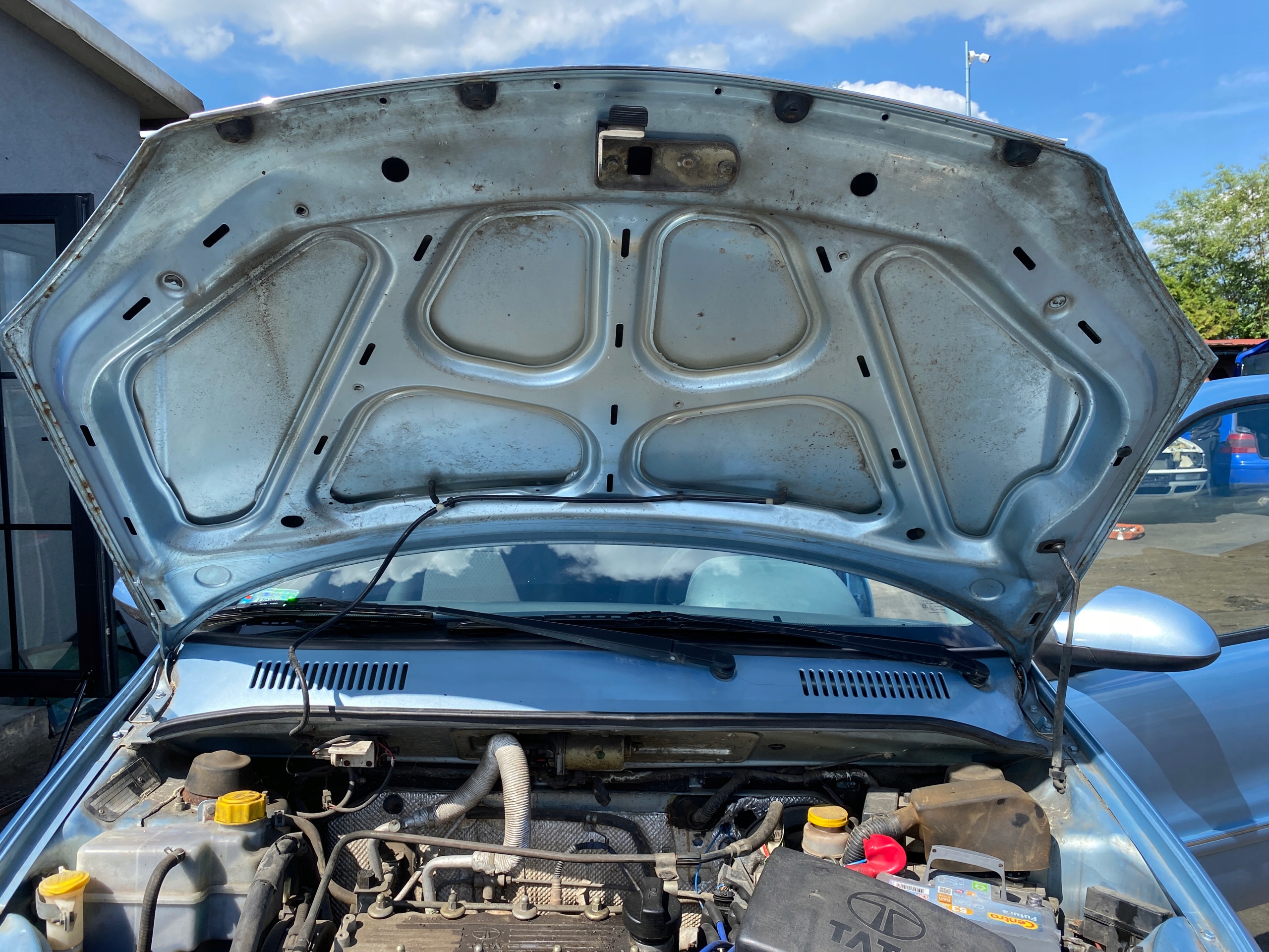 Cofano Tata Indica FL 08-10 kod lakieru TAT551