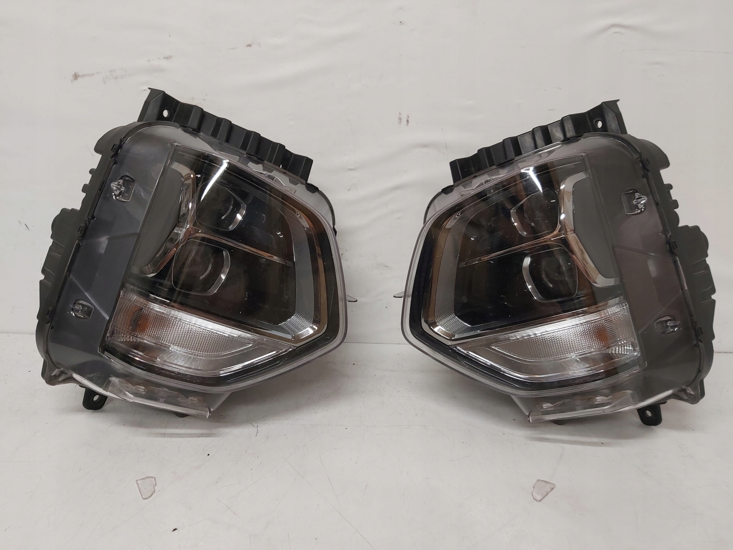 LAMPA PRZÓD LEWA PRAWA HYUNDAI SANTA FE