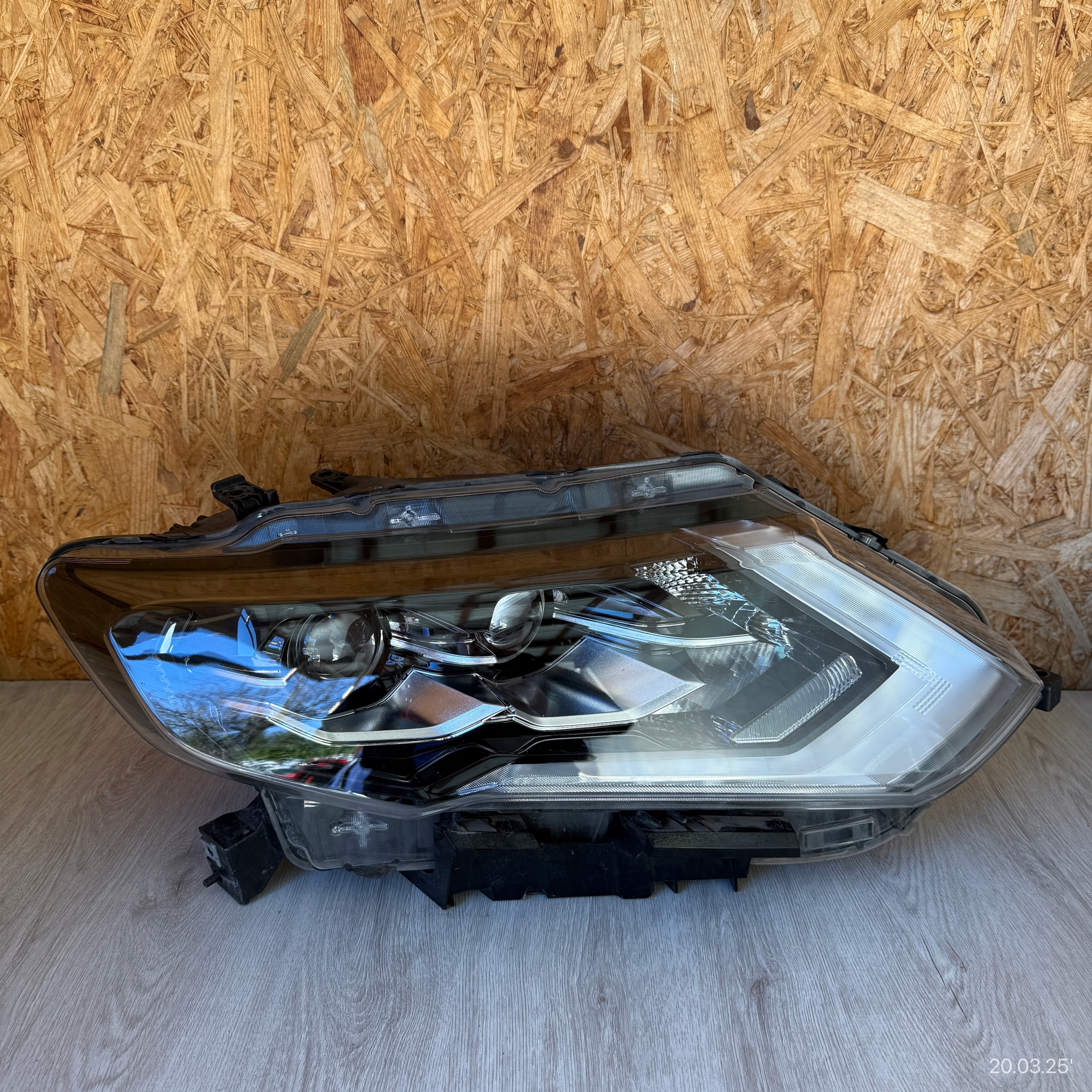 light front right NISSAN X-TRAIL T32 LIFT FULL LED 2020 ROK