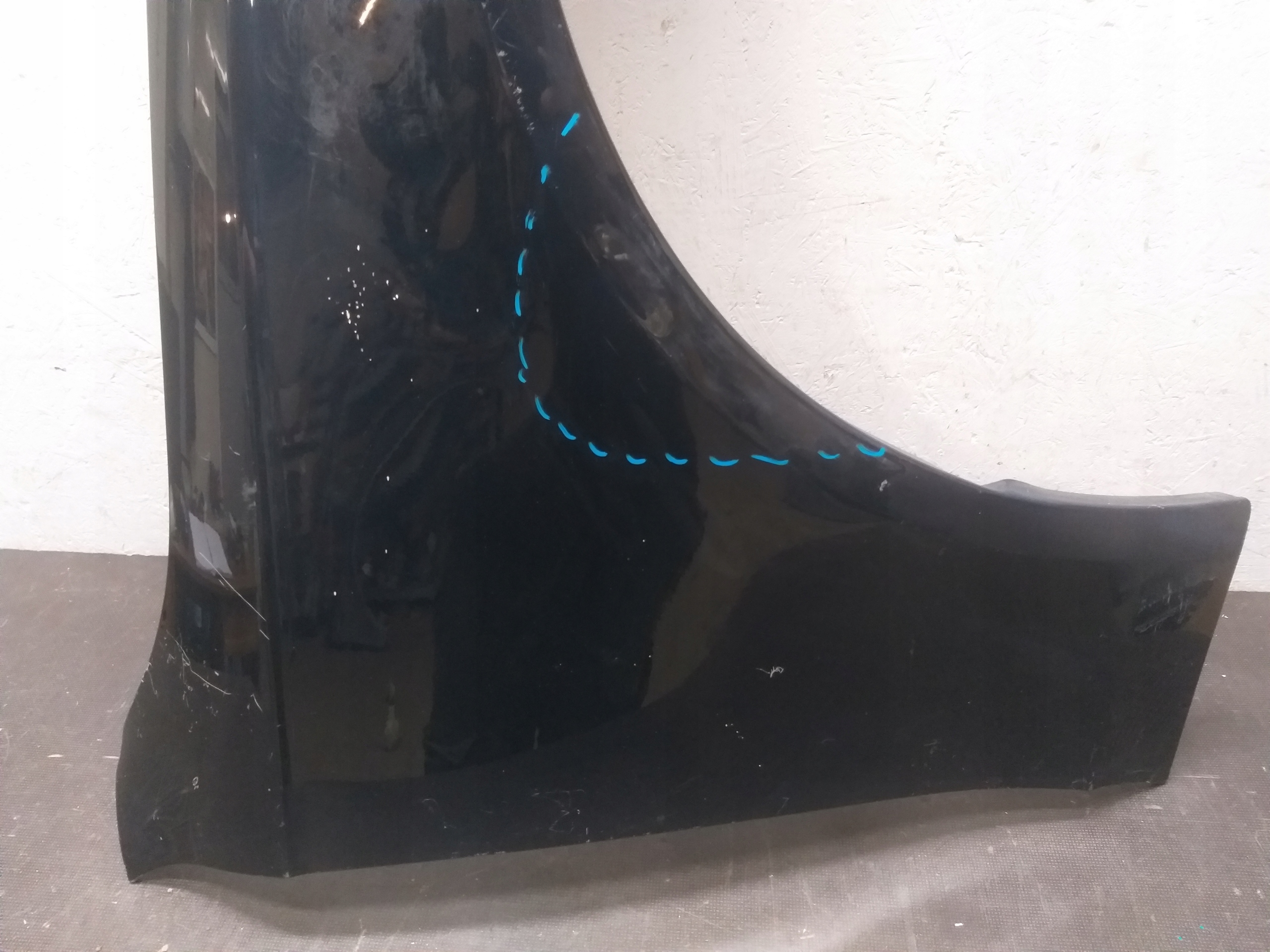 FENDER FRONT RIGHT AUDI A4 B8 08-12 8K