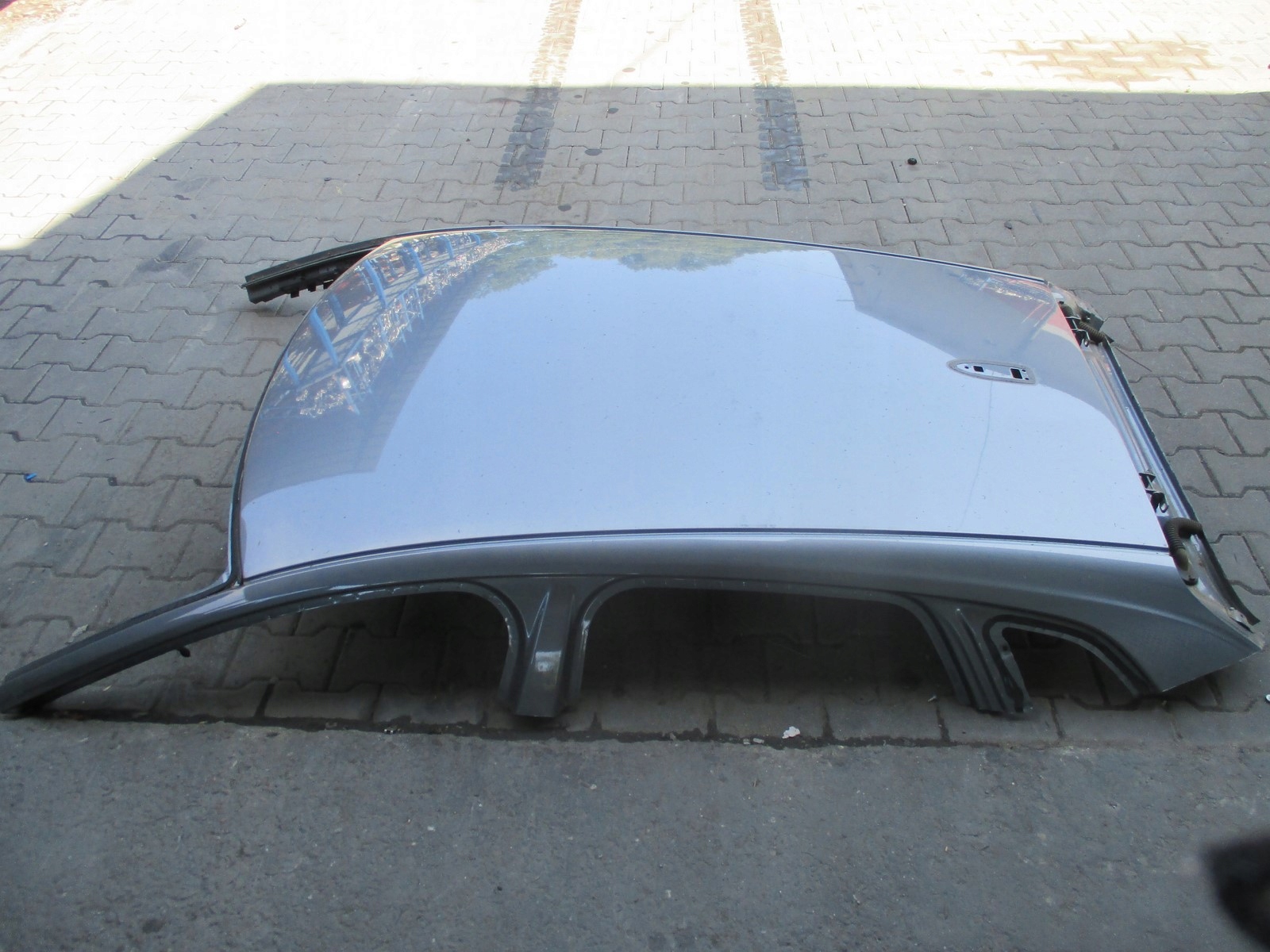 dach VOLVO V40
